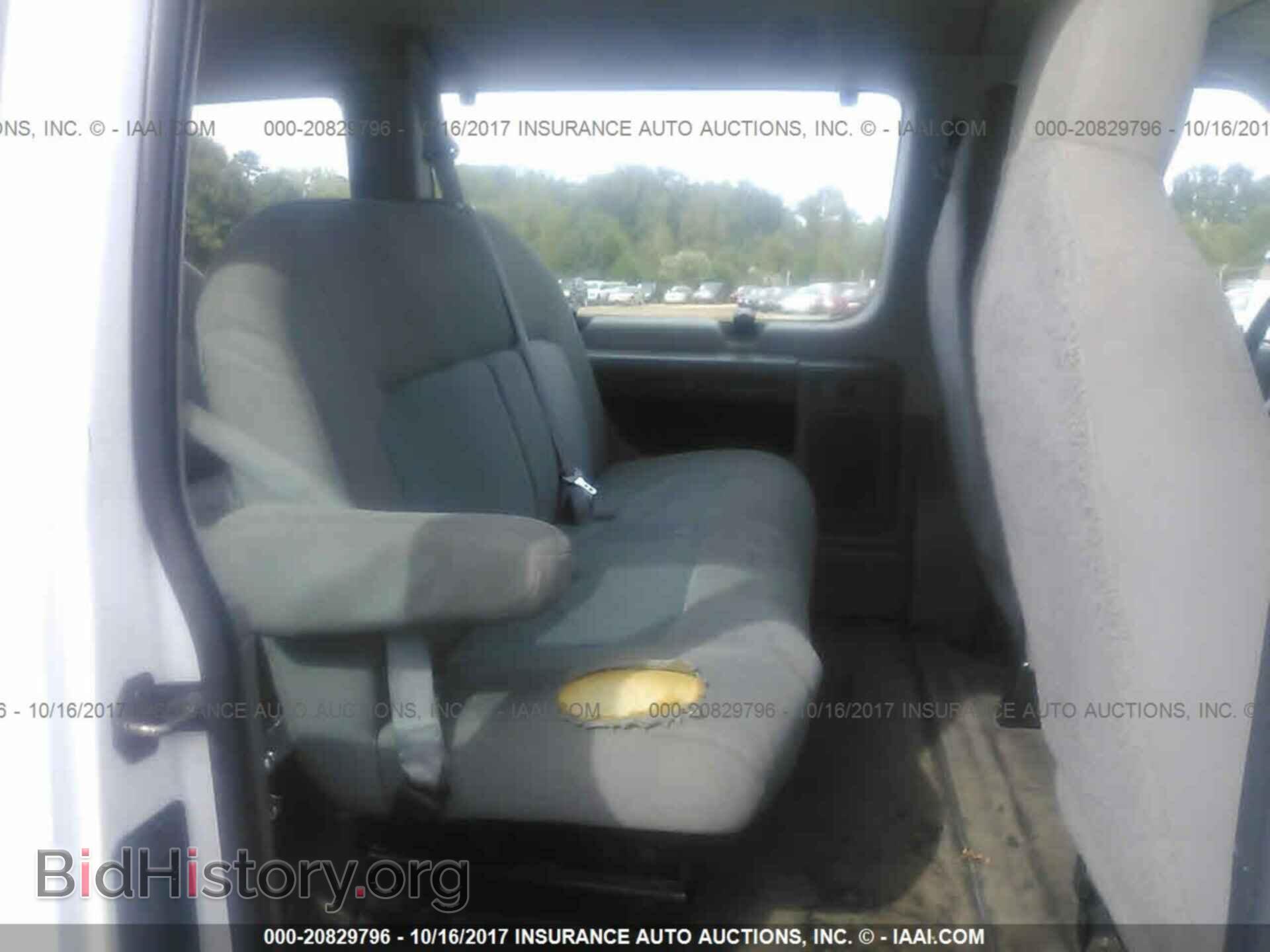2014 Ford Econoline - VIN: 1FBSS3BL7EDA50376 - Фото 8