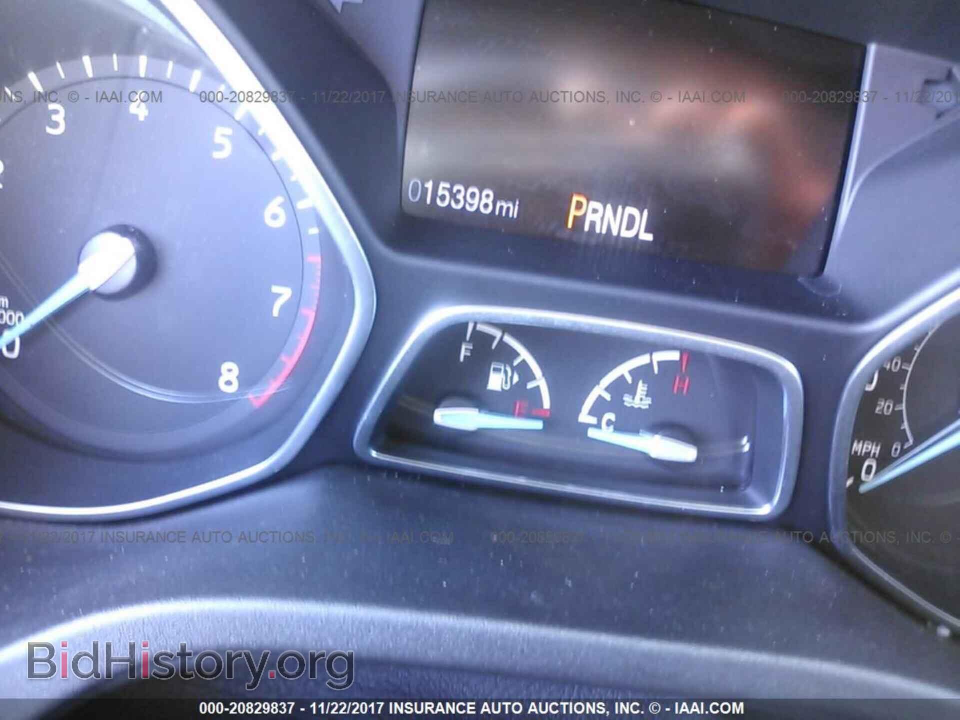 2016 Ford Focus - VIN: 1FADP3F24GL276347 - Photo 7