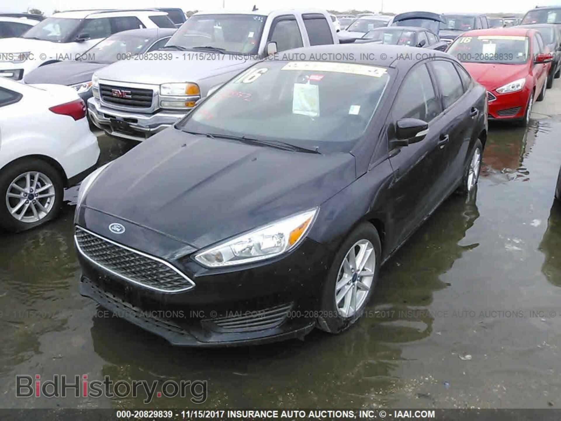 2016 Ford Focus - VIN: 1FADP3F22GL276346 - Фото 2