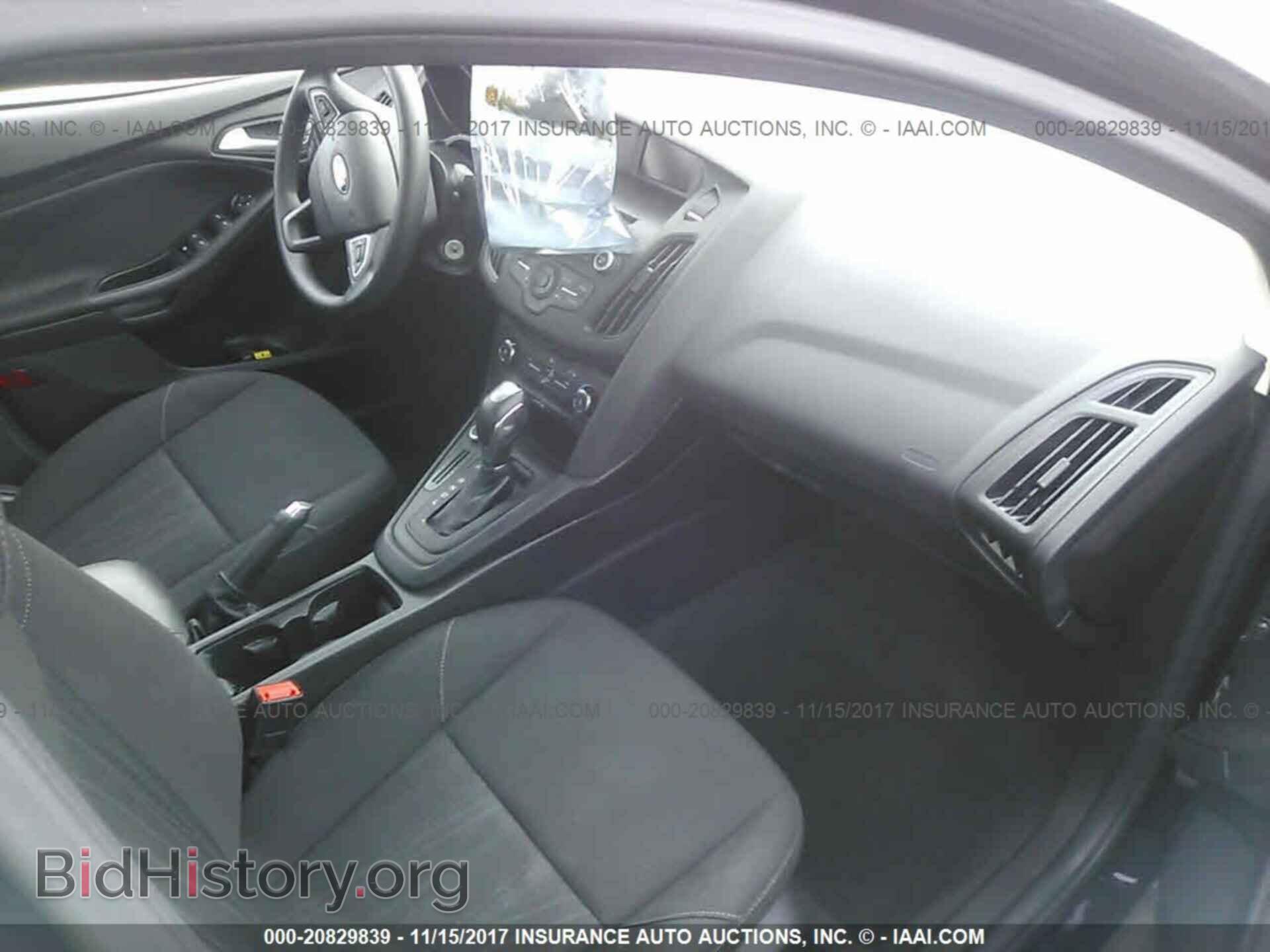 2016 Ford Focus - VIN: 1FADP3F22GL276346 - Фото 5