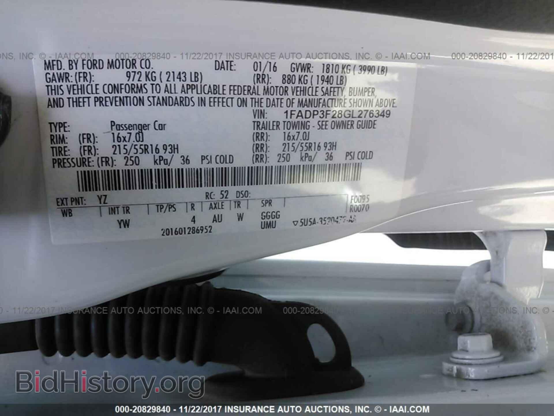 2016 Ford Focus - VIN: 1FADP3F28GL276349 - Photo 9