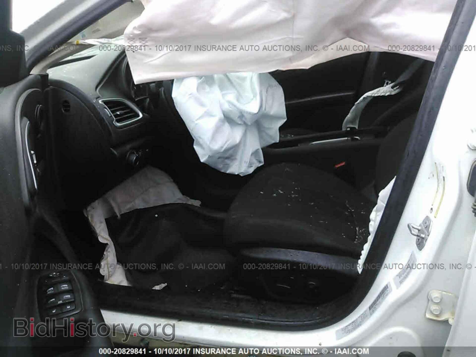 2015 Chrysler 200 - VIN: 1C3CCCAB9FN598885 - Photo 5