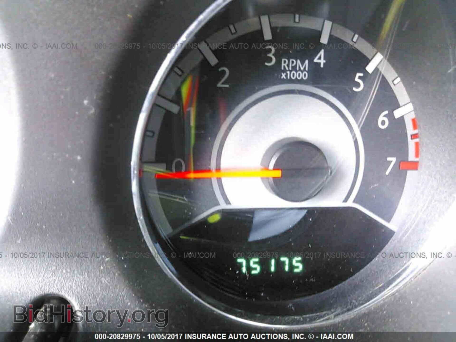 2013 Chrysler 200 - VIN: 1C3CCBBBXDN699553 - Фото 7