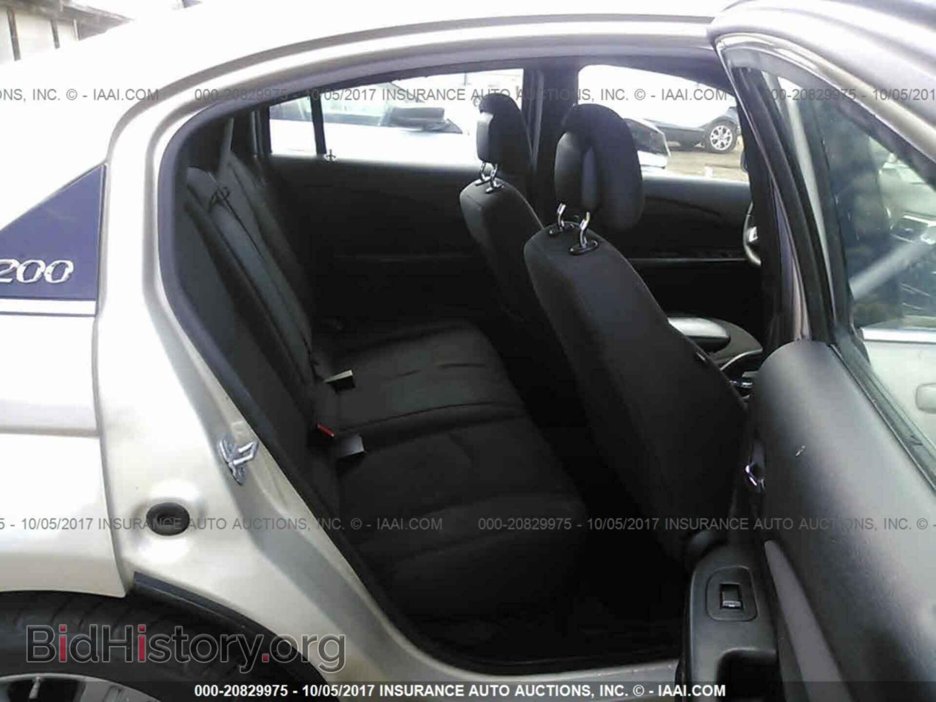 2013 Chrysler 200 - VIN: 1C3CCBBBXDN699553 - Фото 8