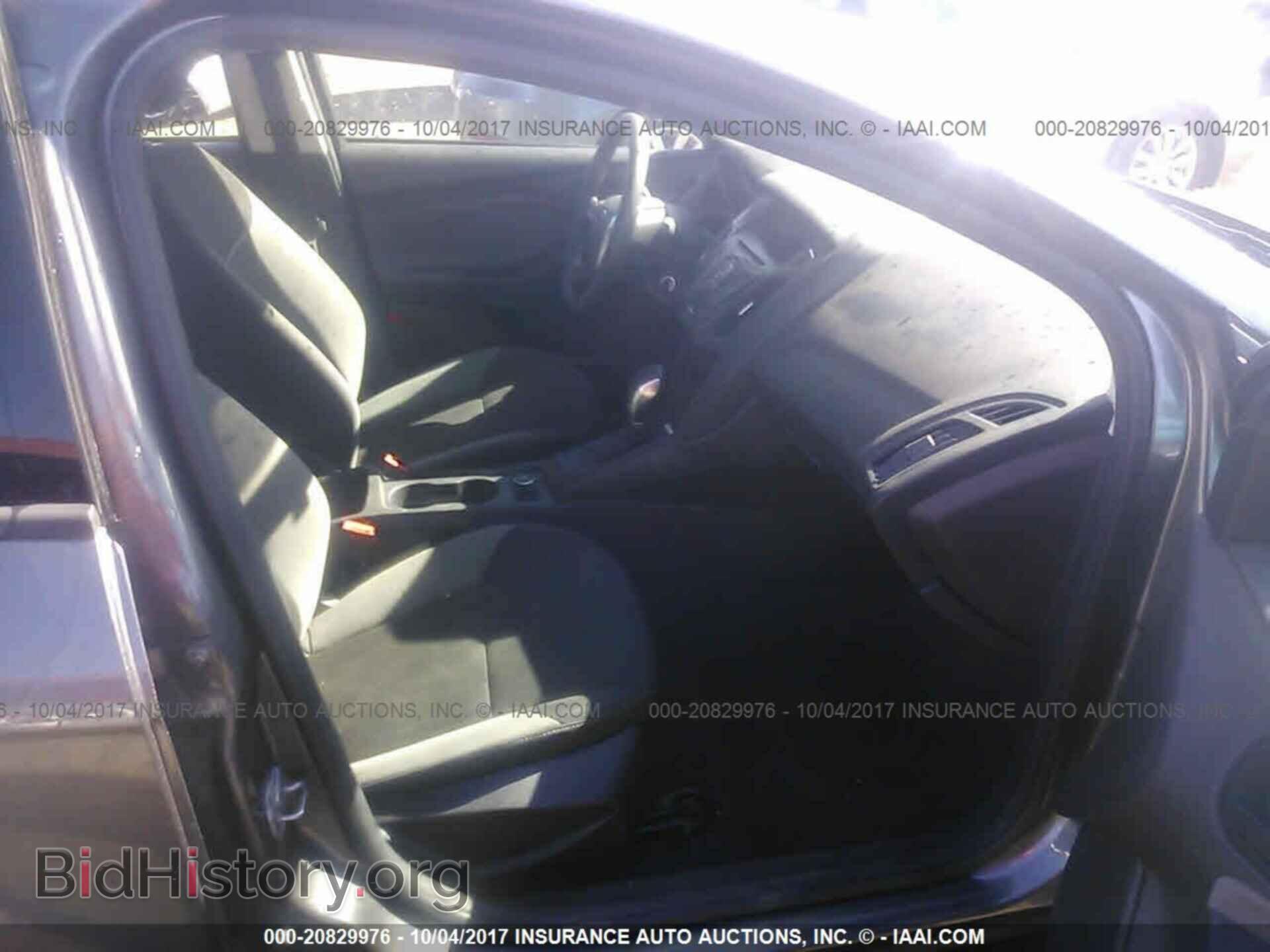 2014 Ford Focus - VIN: 1FADP3E27EL182574 - Photo 5