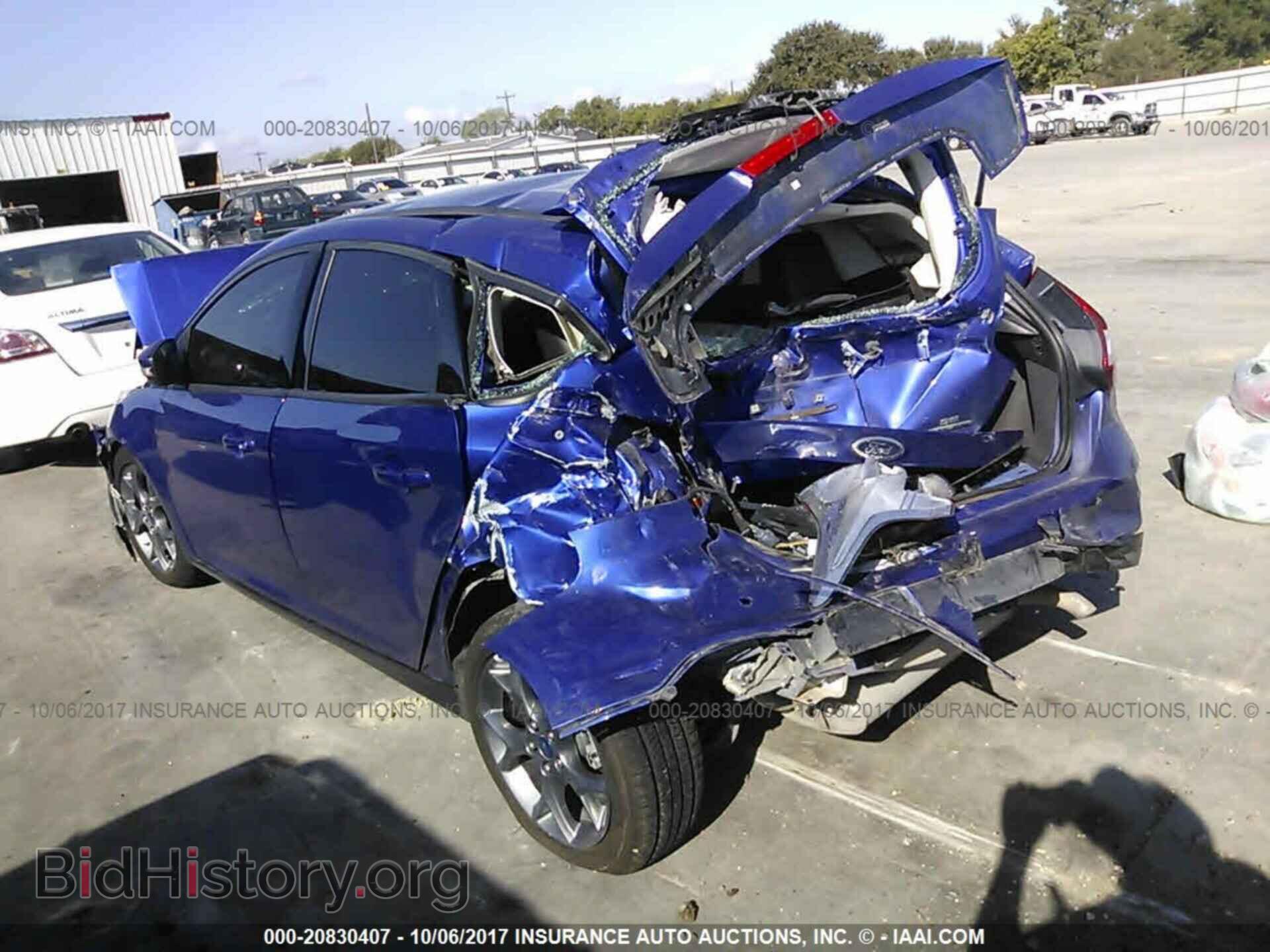 2014 Ford Focus - VIN: 1FADP3K26EL259276 - Photo 3