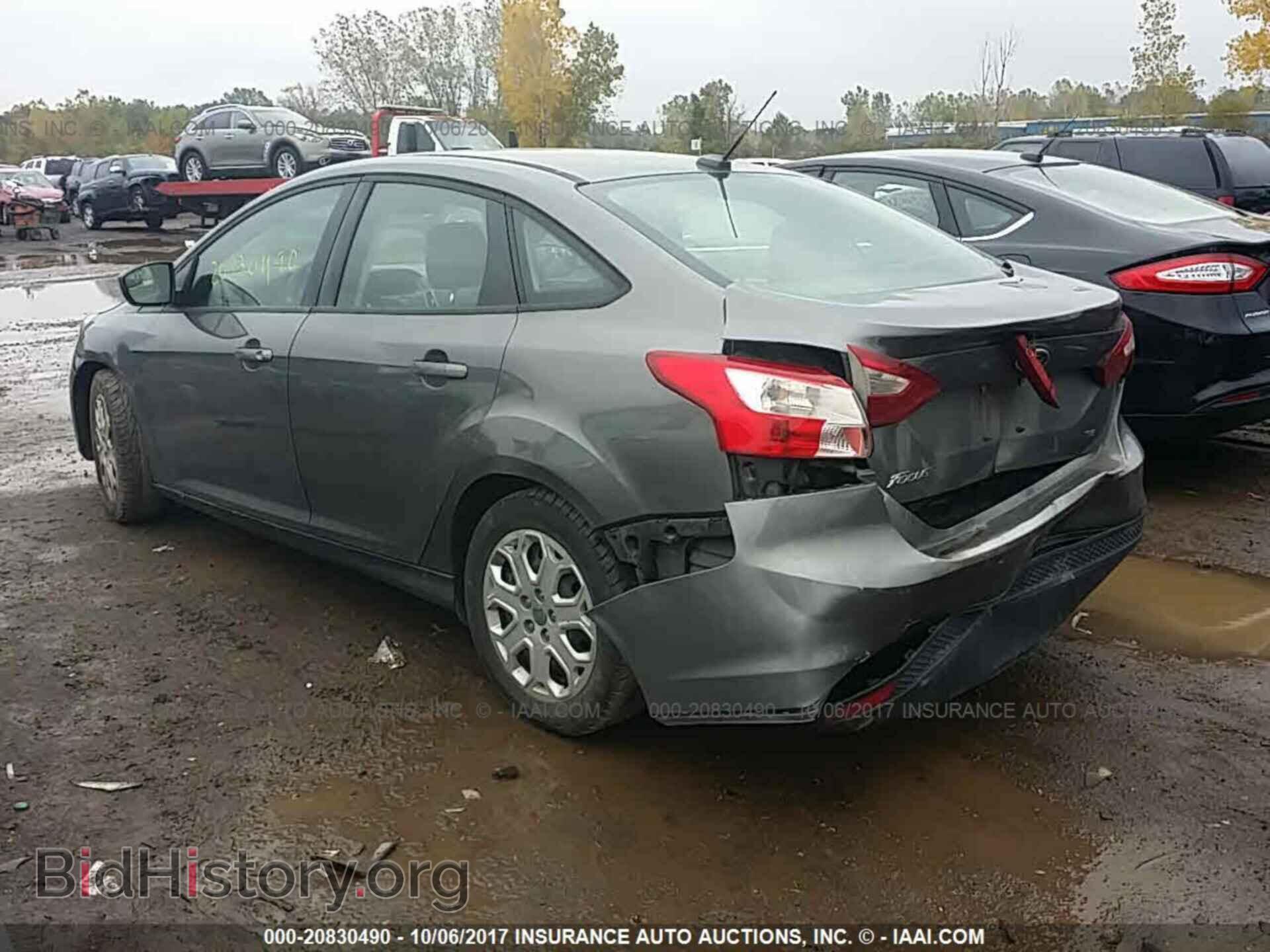 2012 Ford Focus - VIN: 1FAHP3F21CL205389 - Photo 3