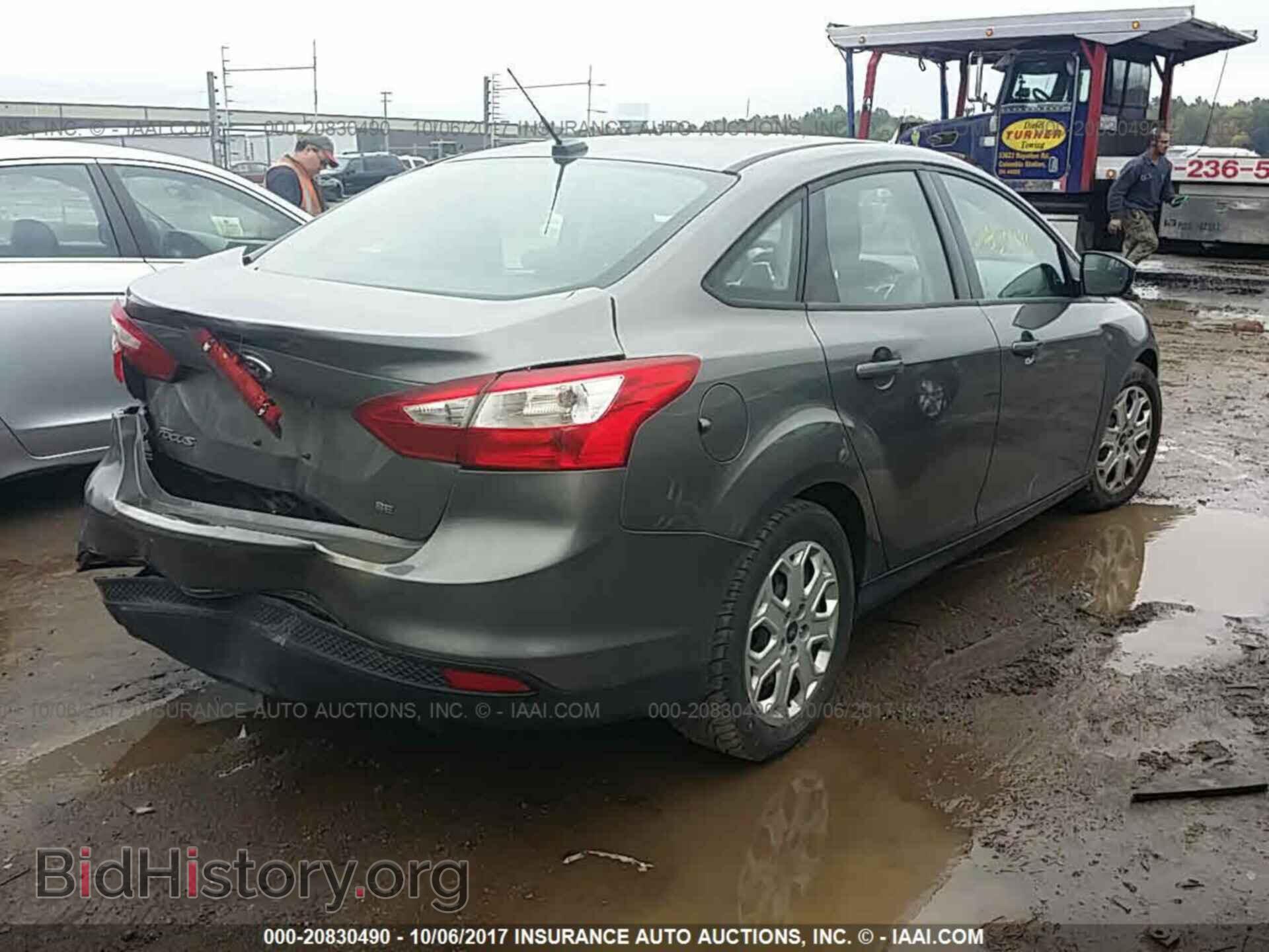 2012 Ford Focus - VIN: 1FAHP3F21CL205389 - Photo 4