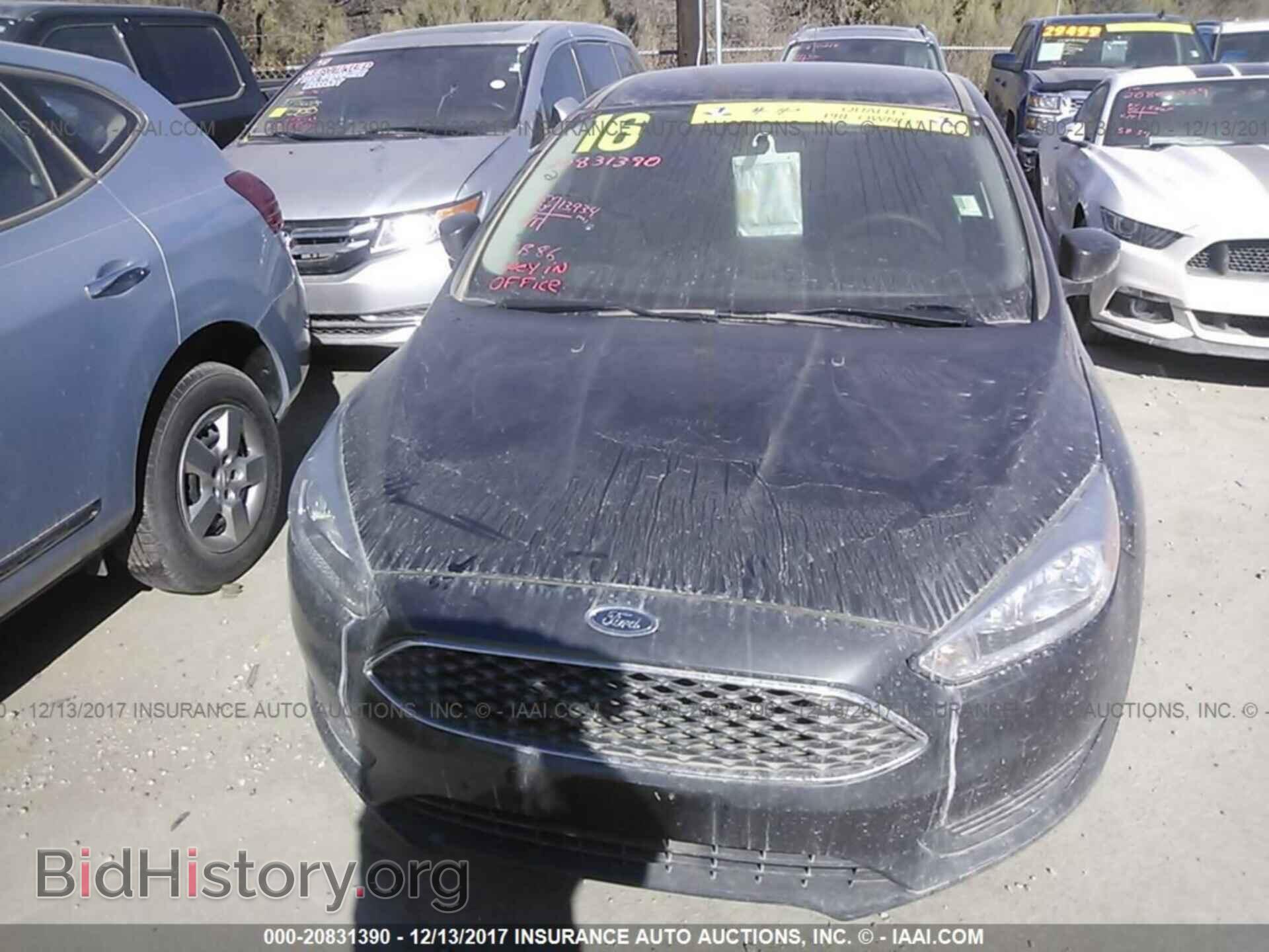 2016 Ford Focus - VIN: 1FADP3F2XGL282900 - Photo 6