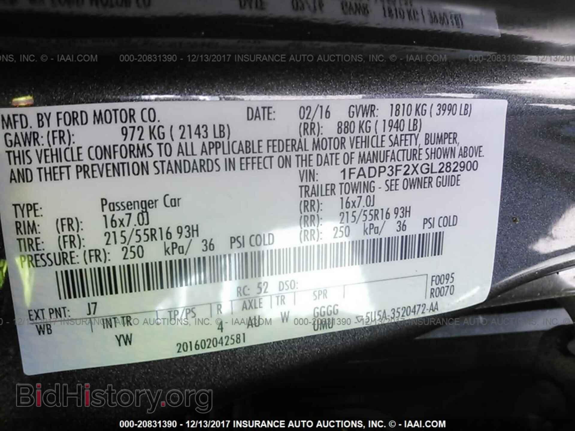 2016 Ford Focus - VIN: 1FADP3F2XGL282900 - Photo 9