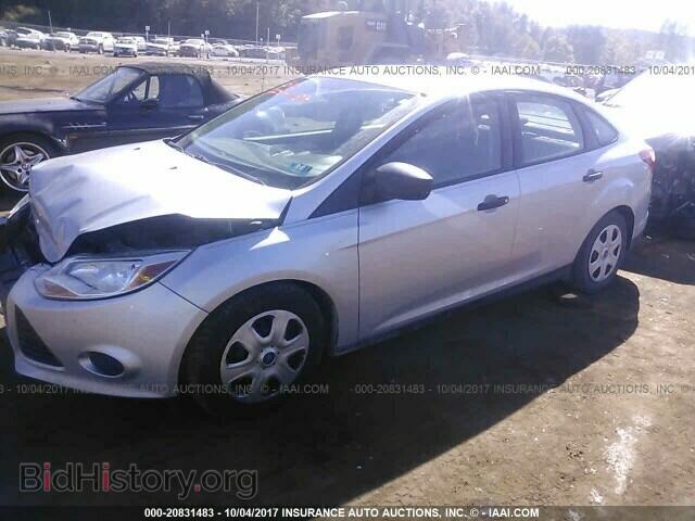 2012 Ford Focus - VIN: 1FAHP3E20CL152590 - Photo 2
