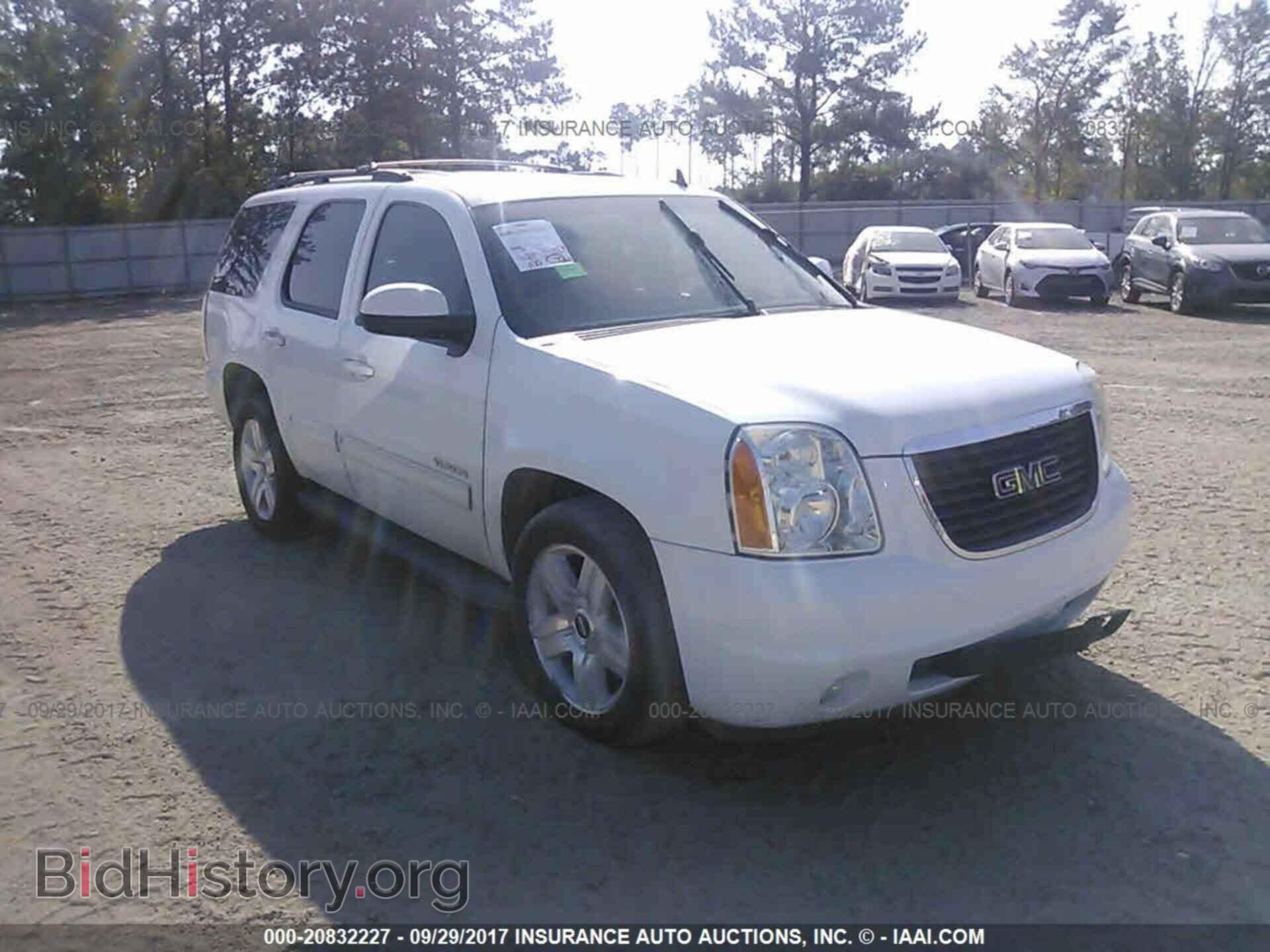 Photo 1GKS1CE05CR144812 - Gmc Yukon 2012