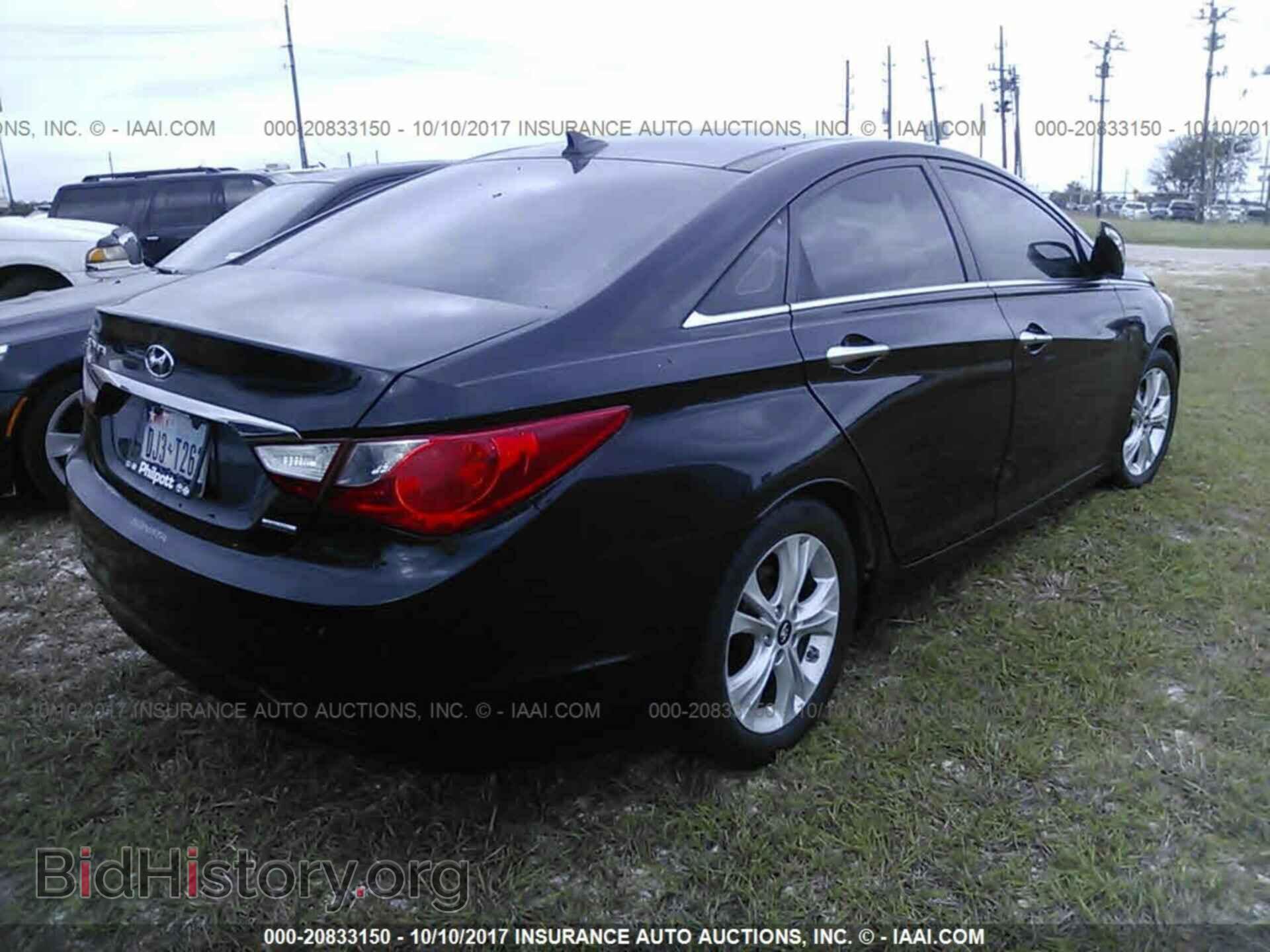 2012 Hyundai Sonata - VIN: 5NPEC4AC9CH416536 - Photo 4