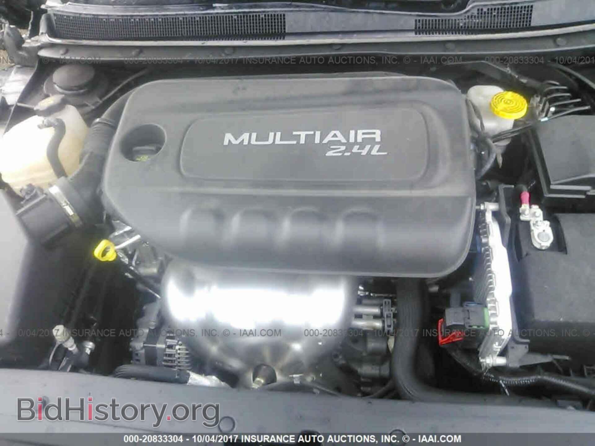 2016 Chrysler 200 - VIN: 1C3CCCCB8GN147526 - Photo 10