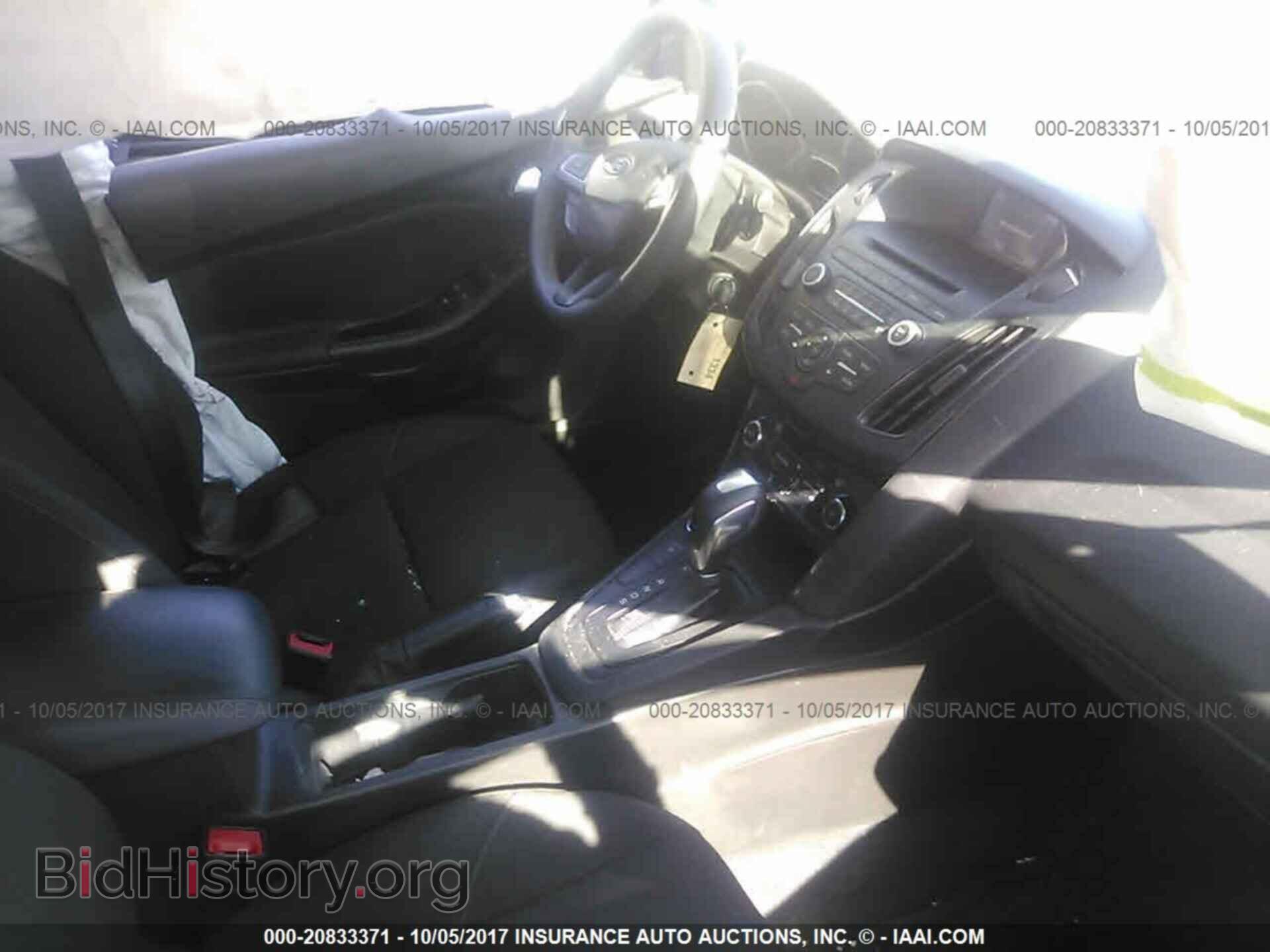 2016 Ford Focus - VIN: 1FADP3FE8GL230630 - Photo 5