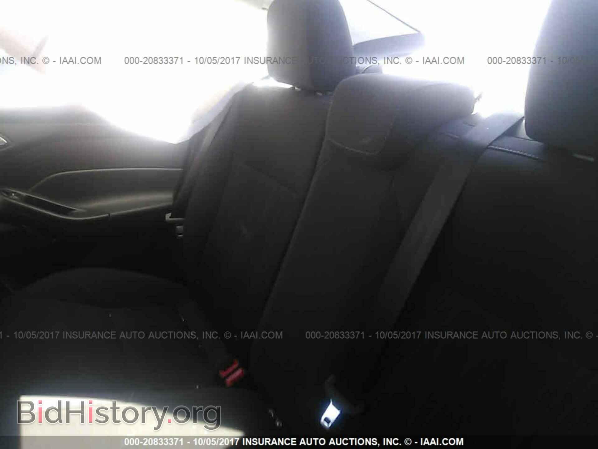 2016 Ford Focus - VIN: 1FADP3FE8GL230630 - Photo 8