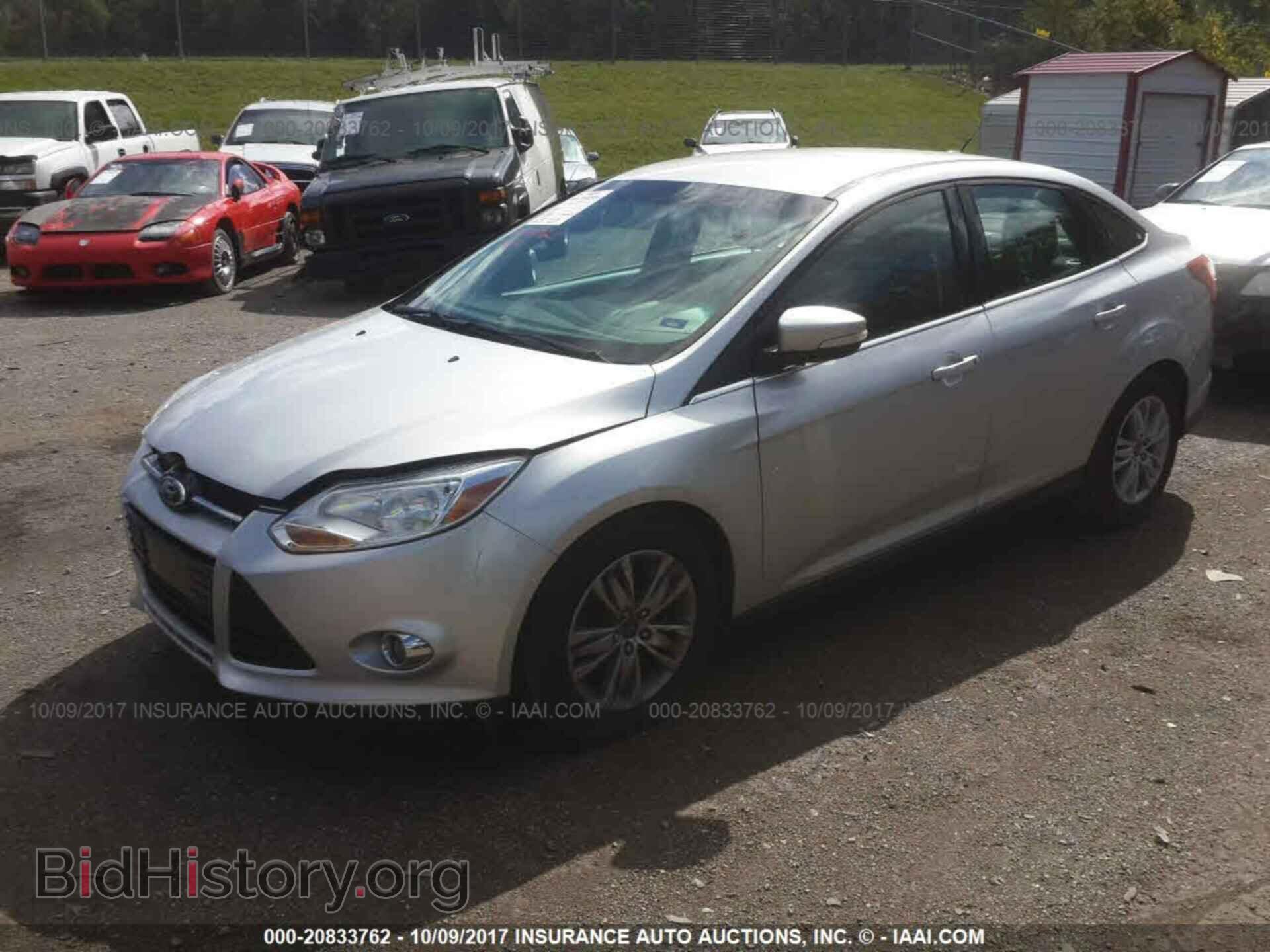 2012 Ford Focus - VIN: 1FAHP3H29CL338219 - Фото 2