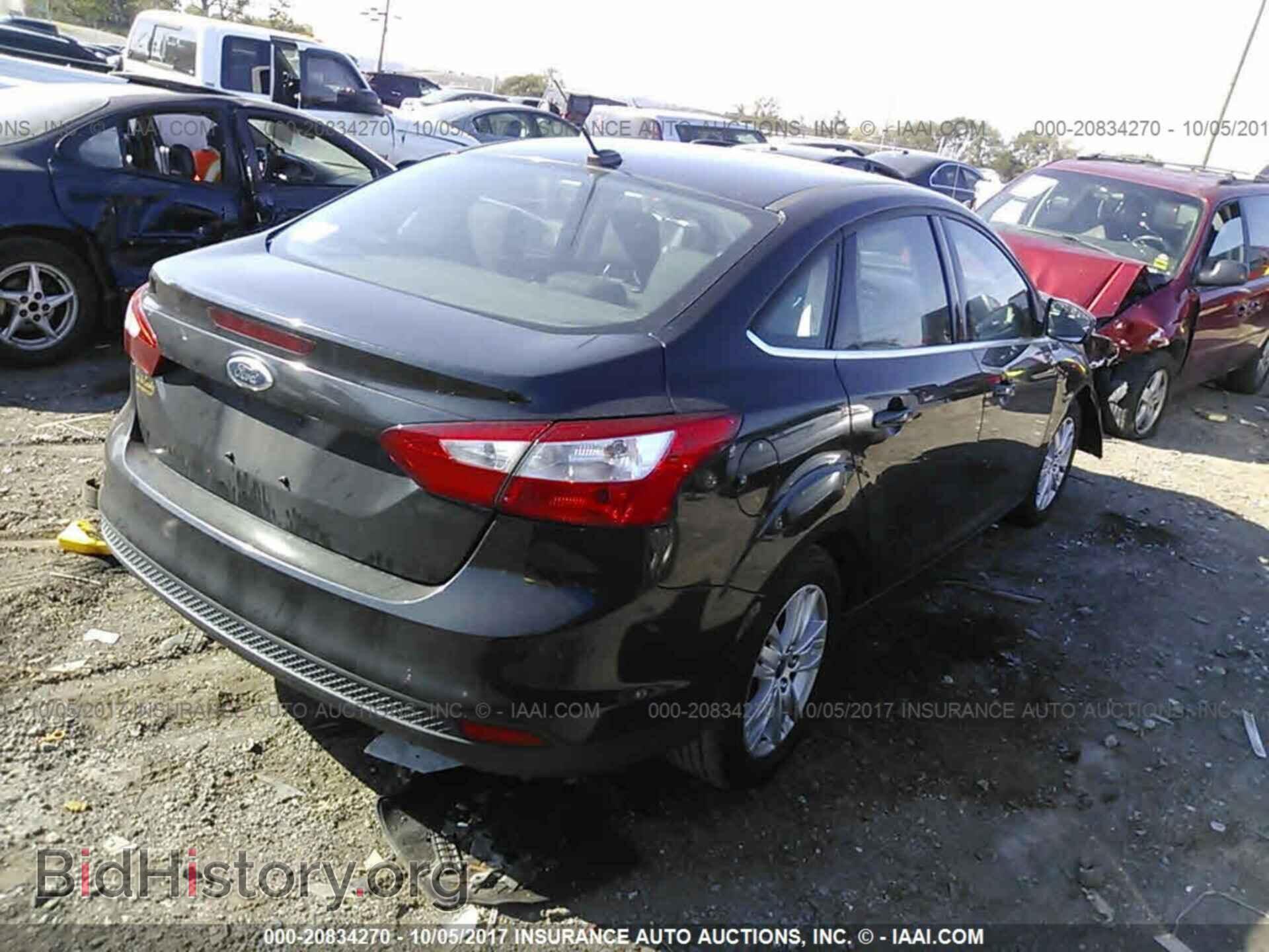 2012 Ford Focus - VIN: 1FAHP3H27CL142375 - Photo 4