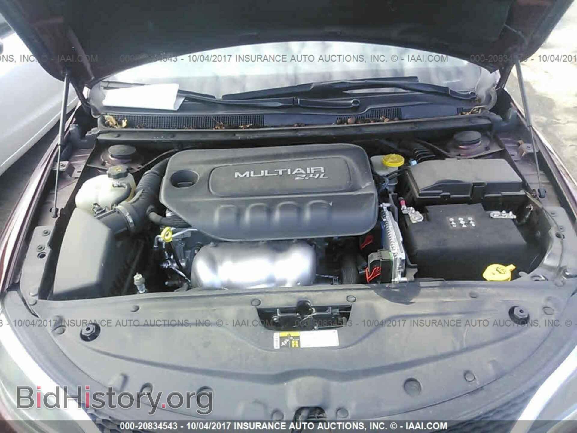 2016 Chrysler 200 - VIN: 1C3CCCAB9GN171983 - Фото 10