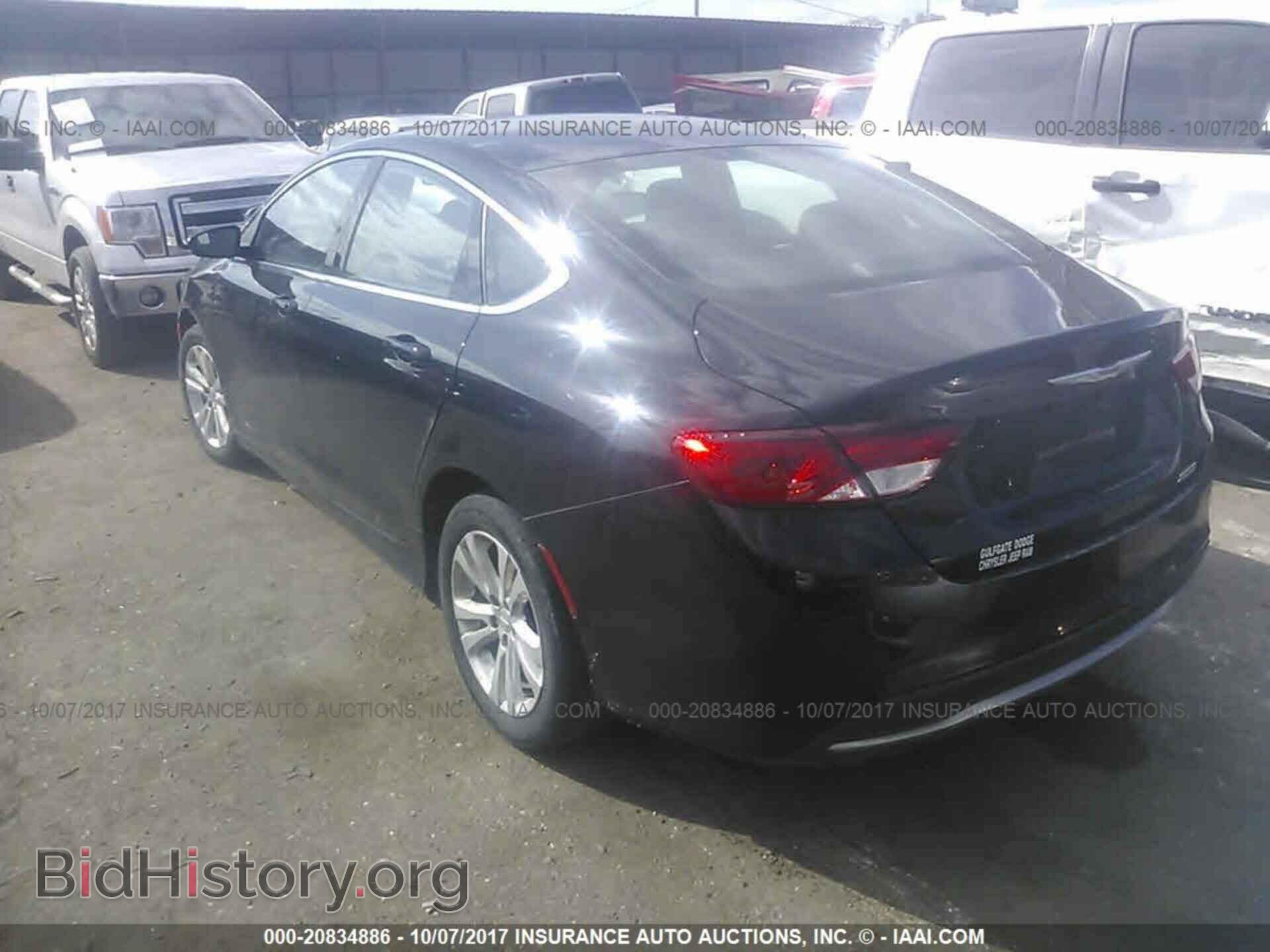 2015 Chrysler 200 - VIN: 1C3CCCAB7FN712351 - Фото 3