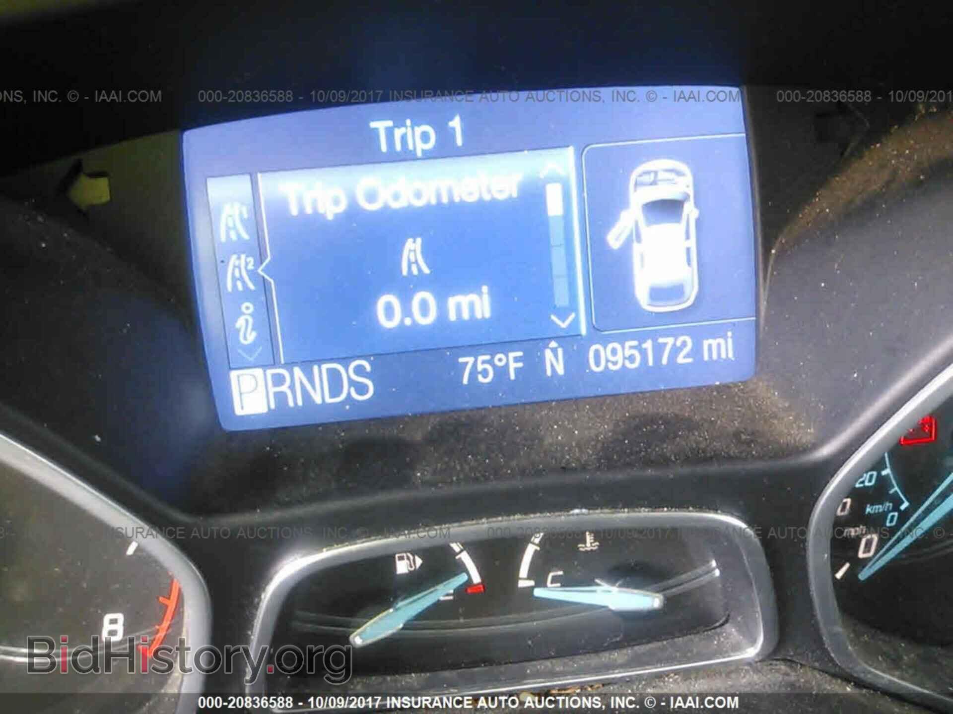 2012 Ford Focus - VIN: 1FAHP3M26CL333954 - Photo 7