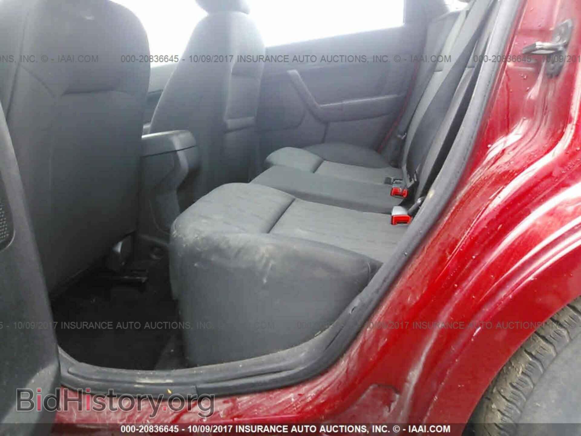 2011 Ford Focus - VIN: 1FAHP3FN4BW185453 - Фото 8