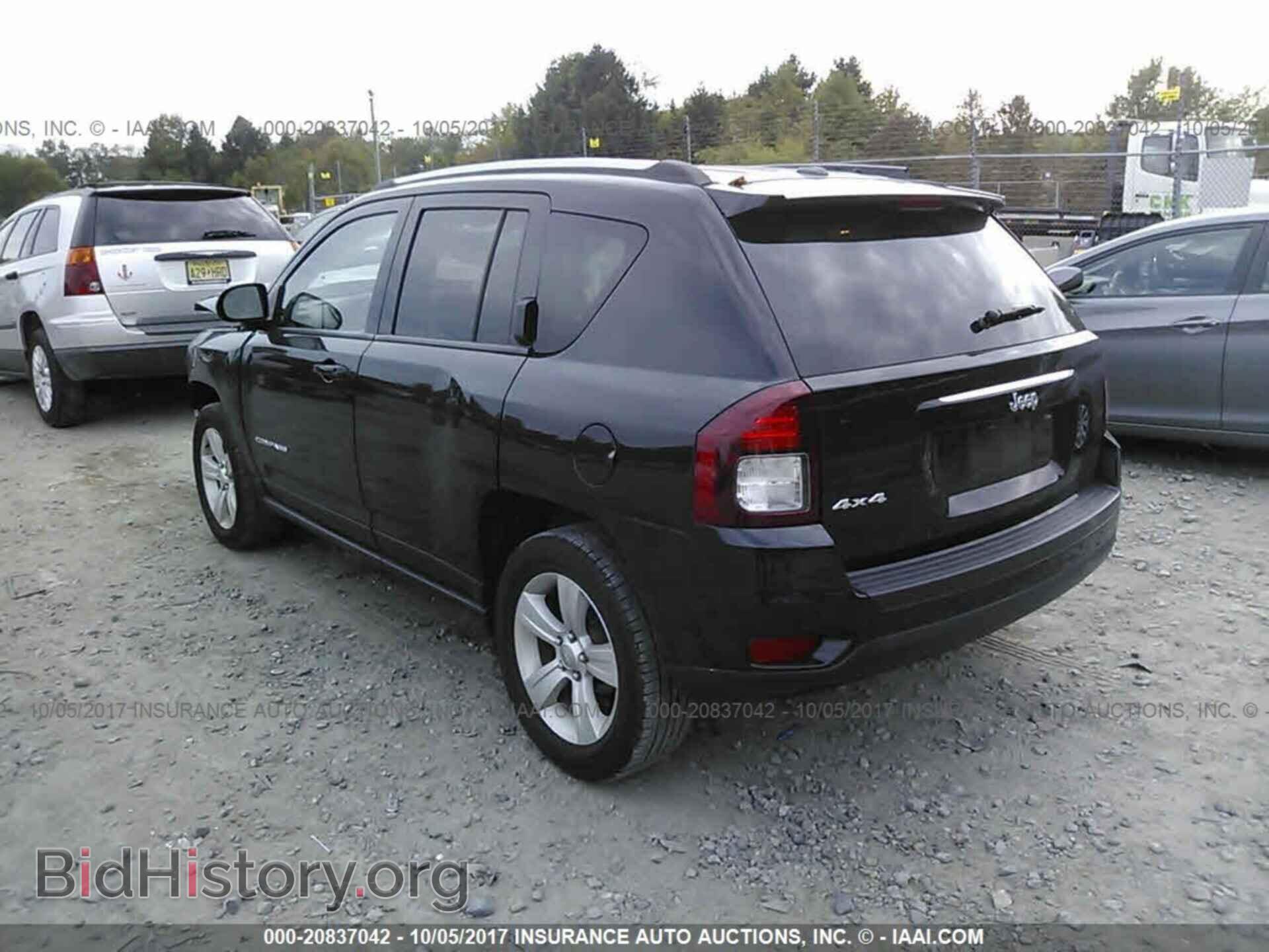 2016 Jeep Compass - VIN: 1C4NJDBB2GD500415 - Photo 3