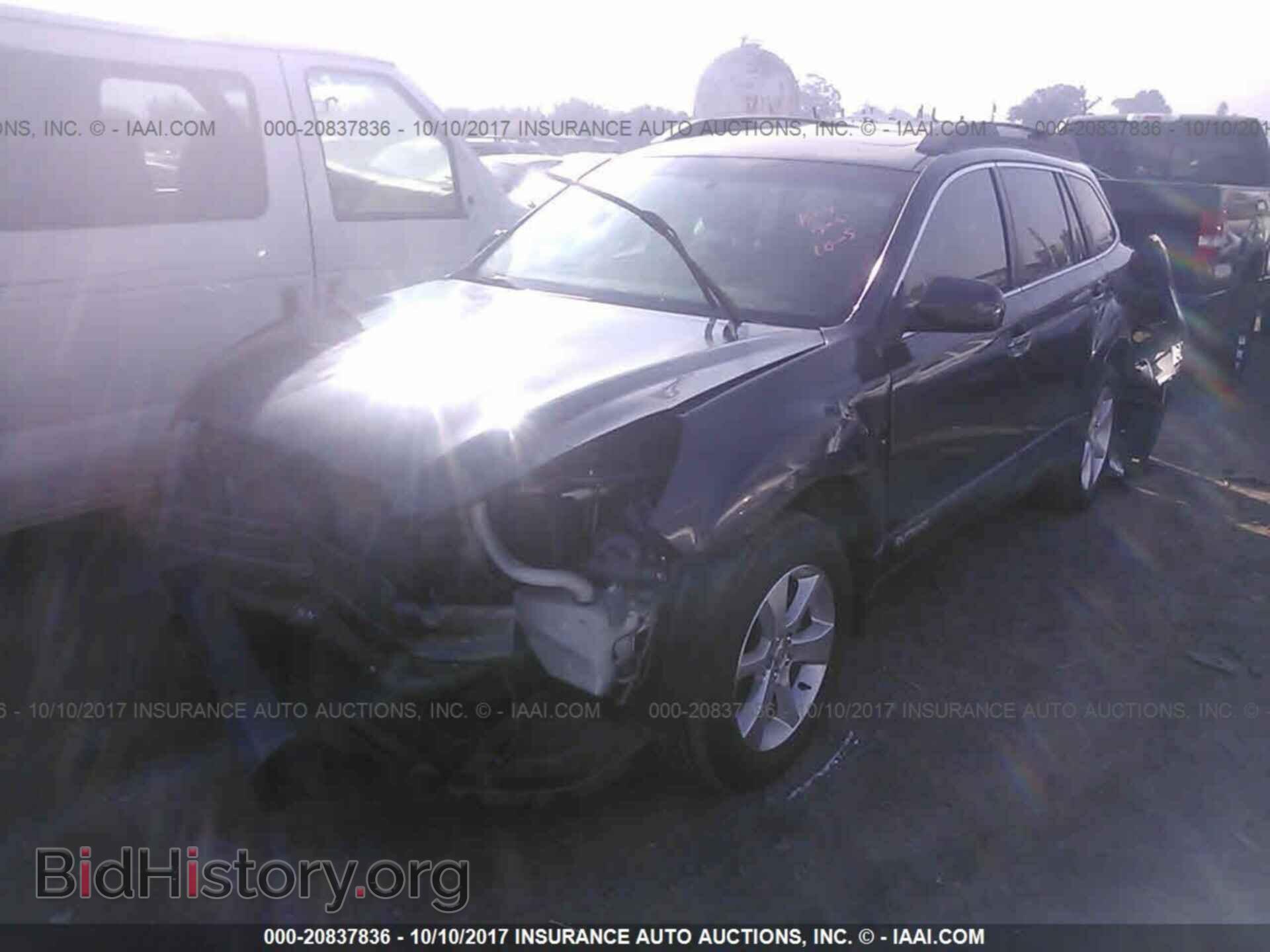 2013 Subaru Outback - VIN: 4S4BRBKC3D3310628 - Фото 2