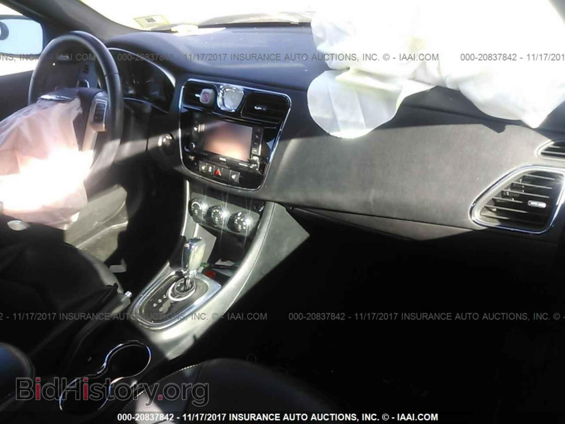 2011 Chrysler 200 - VIN: 1C3BC8FG8BN606949 - Фото 5