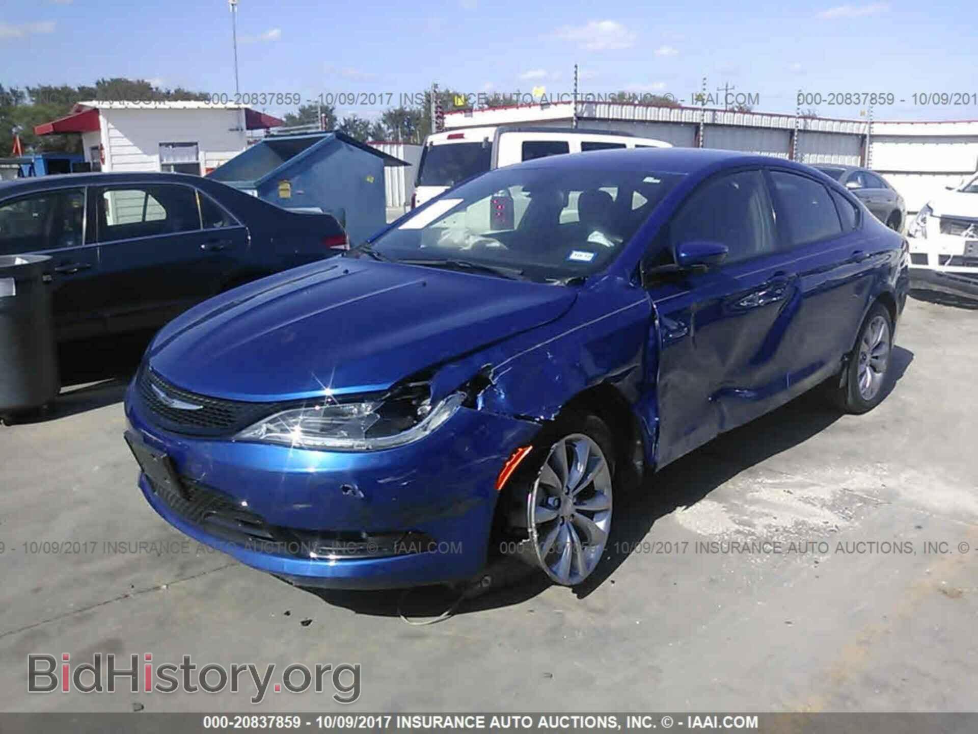 2016 Chrysler 200 - VIN: 1C3CCCBB1GN189215 - Фото 2