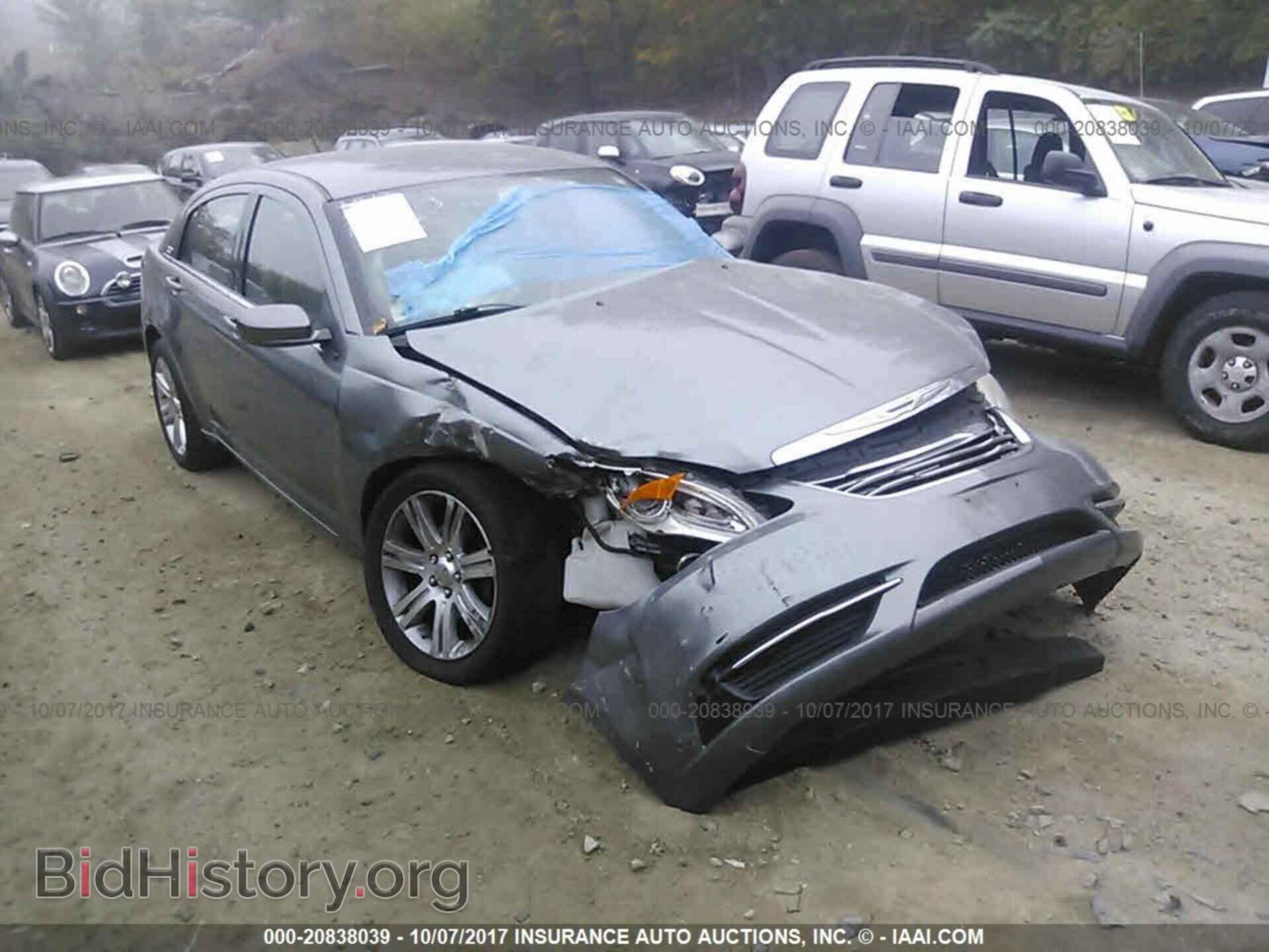 Photo 1C3BC1FB7BN602824 - Chrysler 200 2011