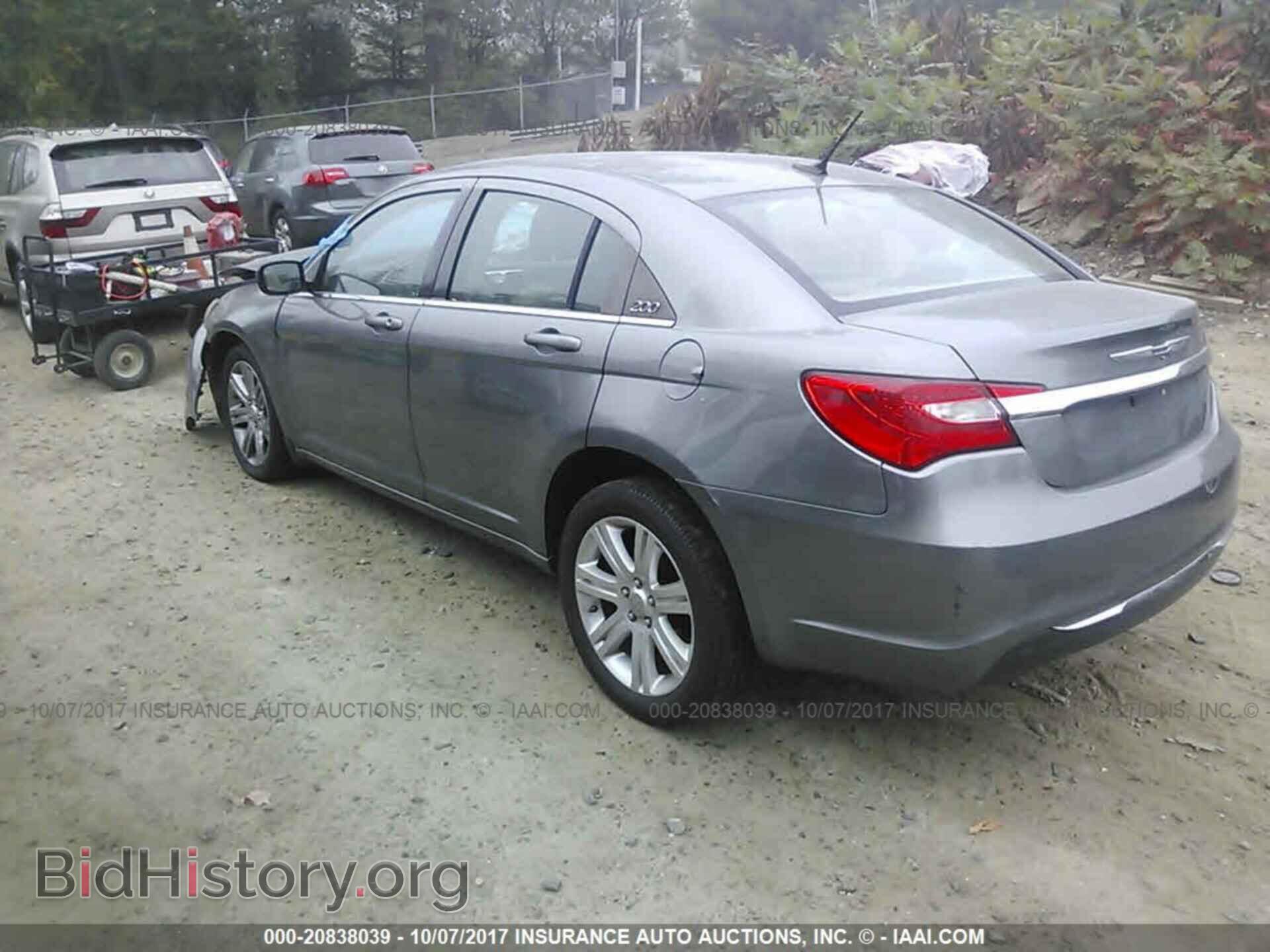 2011 Chrysler 200 - VIN: 1C3BC1FB7BN602824 - Photo 3