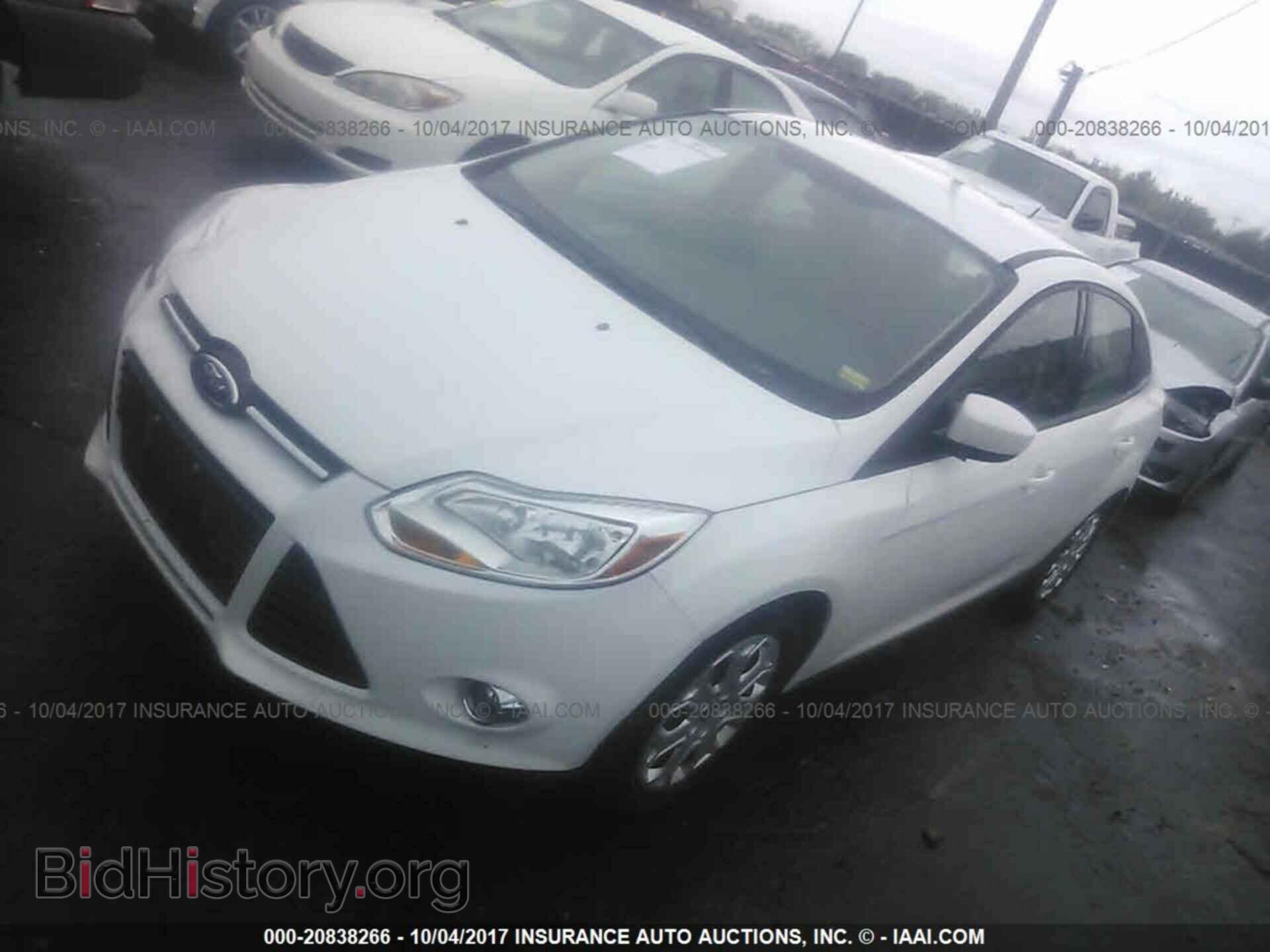 2012 Ford Focus - VIN: 1FAHP3F21CL313222 - Фото 2