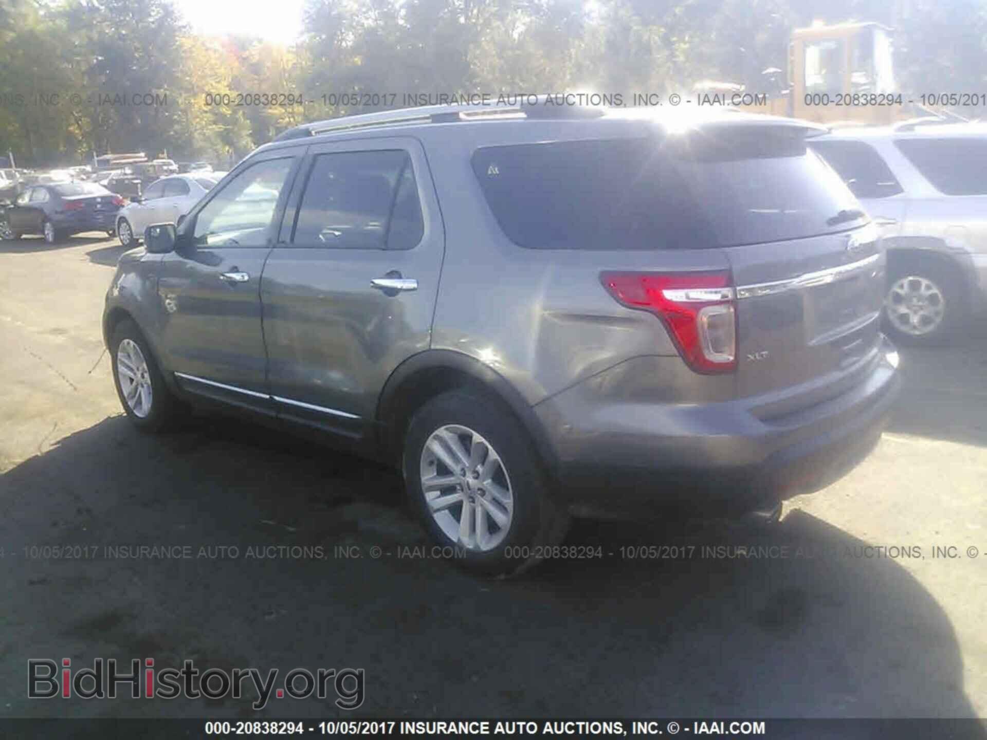 2014 Ford Explorer - VIN: 1FM5K8D85EGB31448 - Фото 3