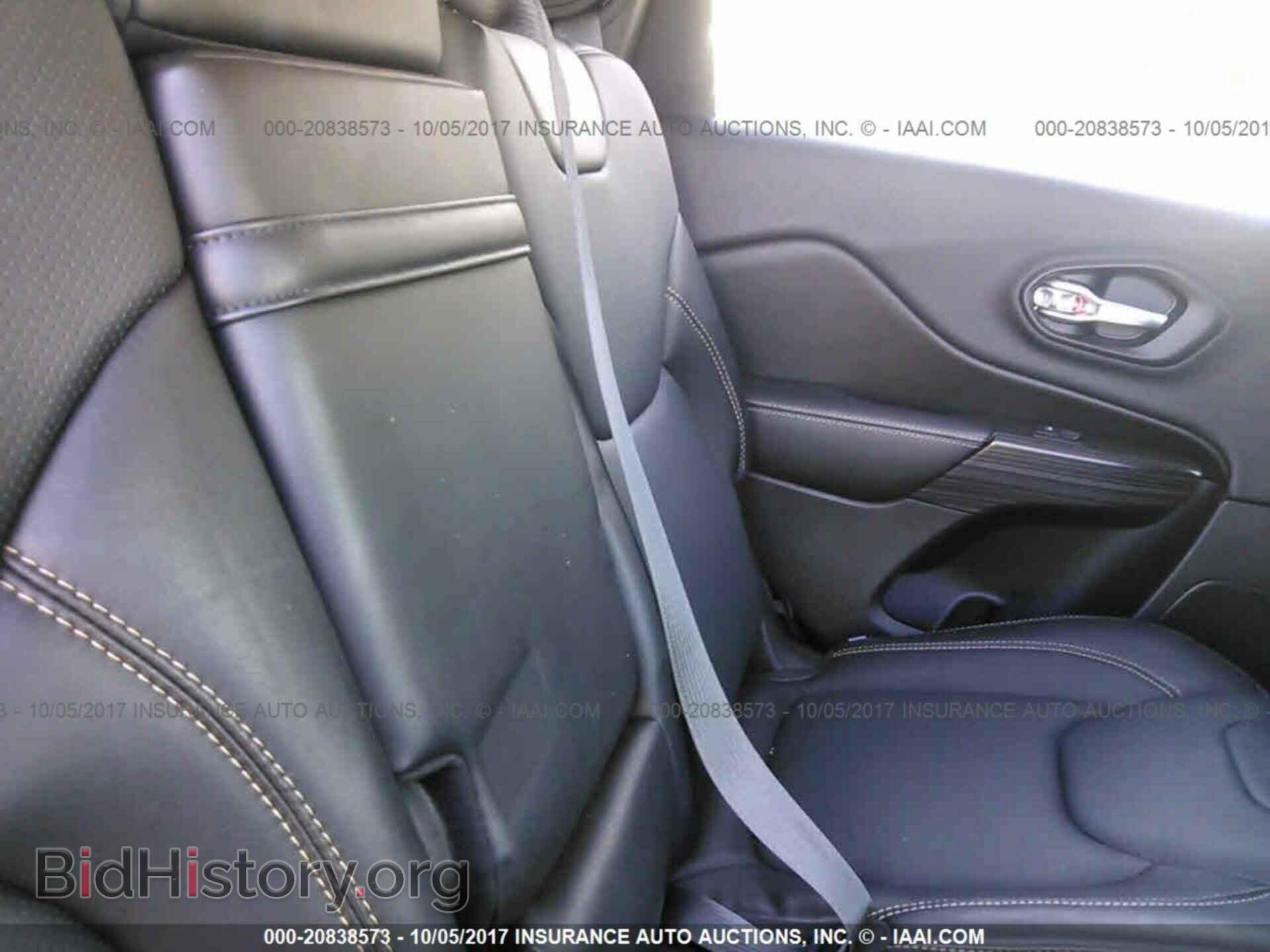 2014 Jeep Cherokee - VIN: 1C4PJMDB5EW216638 - Photo 8