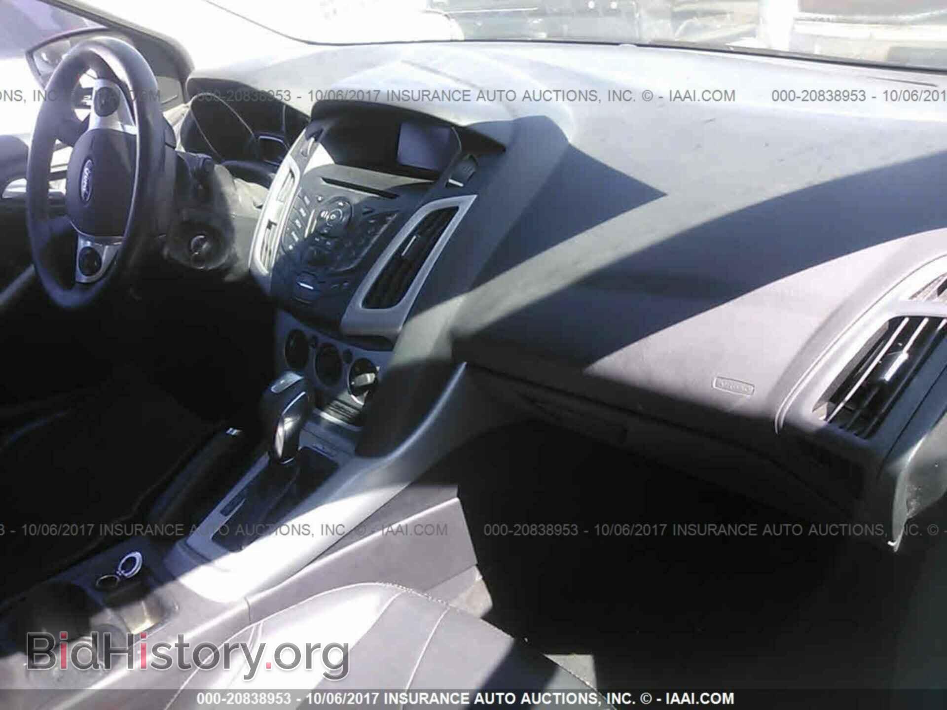 2014 Ford Focus - VIN: 1FADP3K20EL337566 - Photo 5