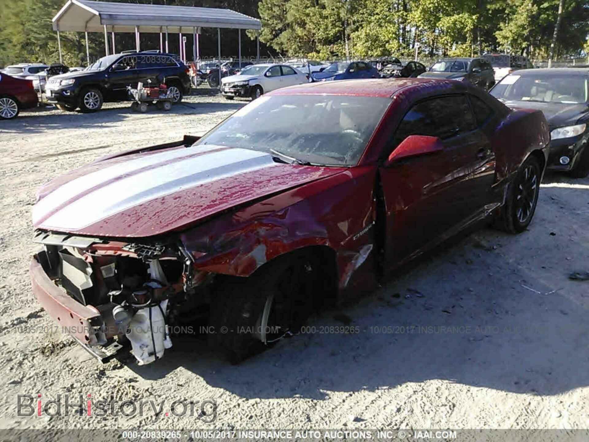2015 Chevrolet Camaro - VIN: 2G1FB1E31F9180965 - Фото 2