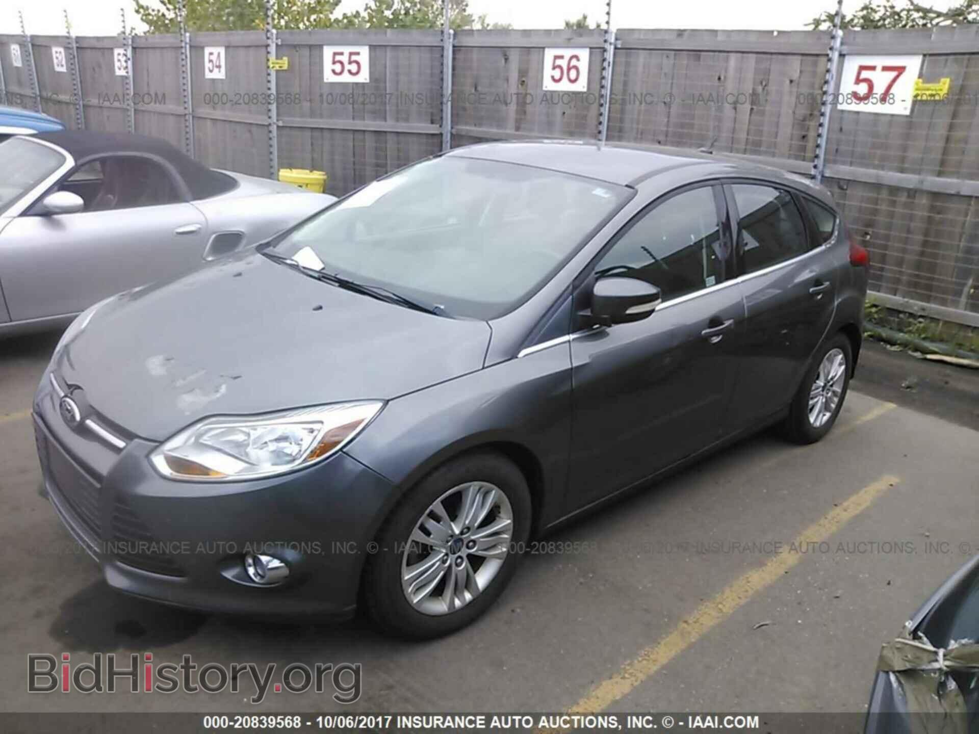 2012 Ford Focus - VIN: 1FAHP3M22CL189996 - Photo 2