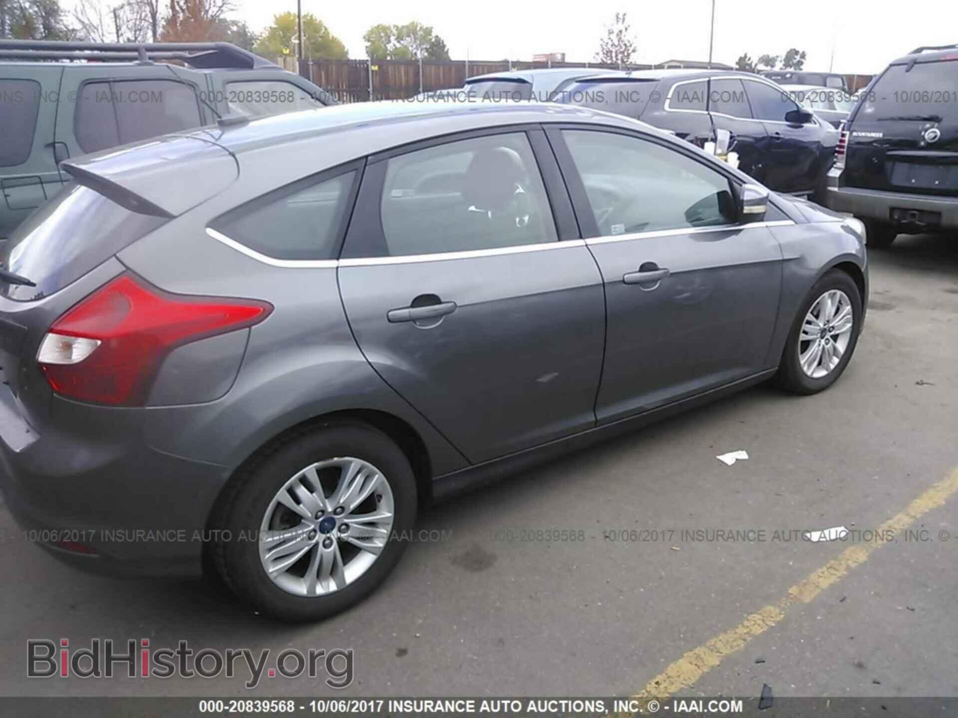 2012 Ford Focus - VIN: 1FAHP3M22CL189996 - Photo 4