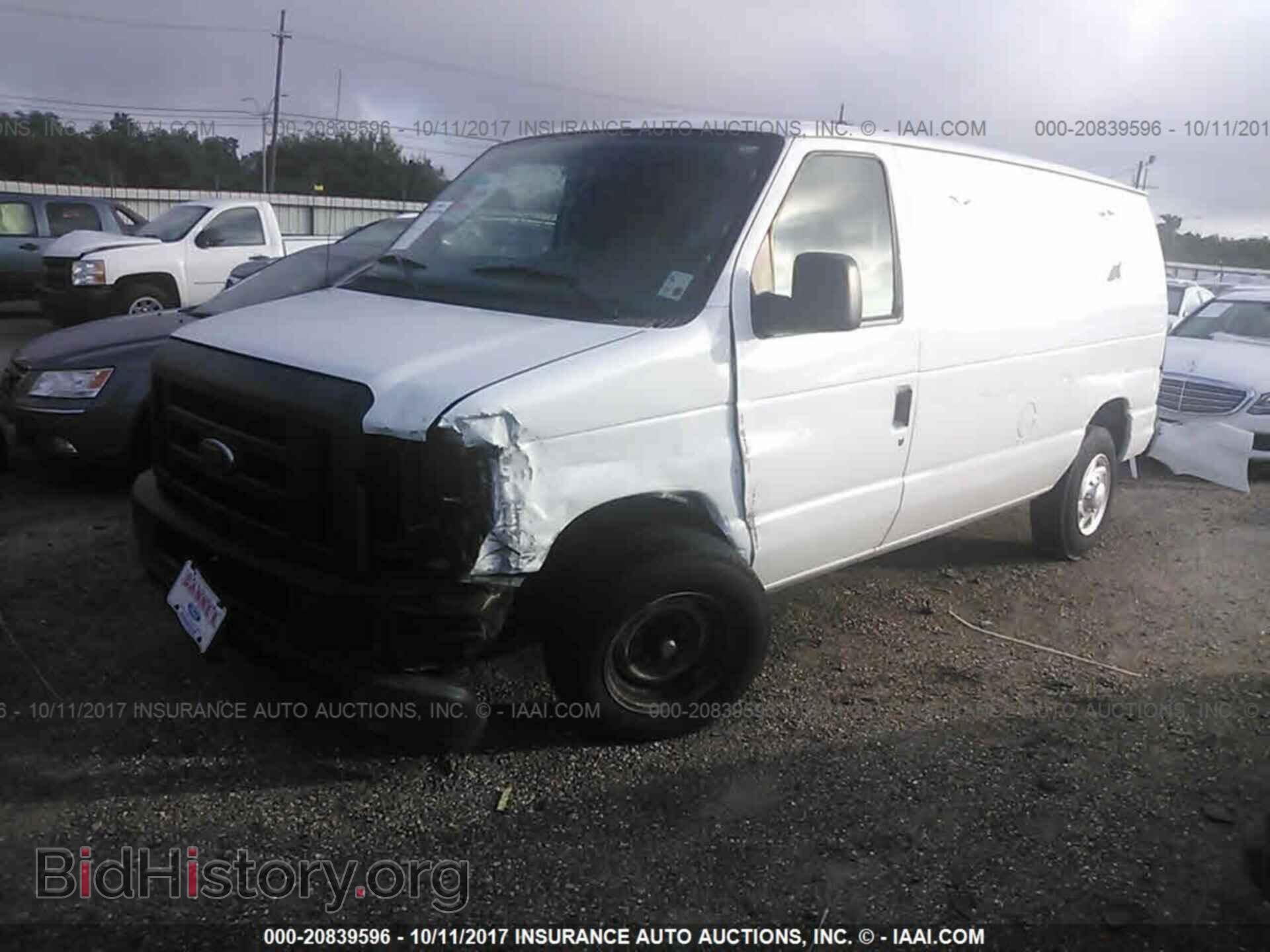 2011 Ford Econoline - VIN: 1FTNE1EWXBDB00922 - Фото 2