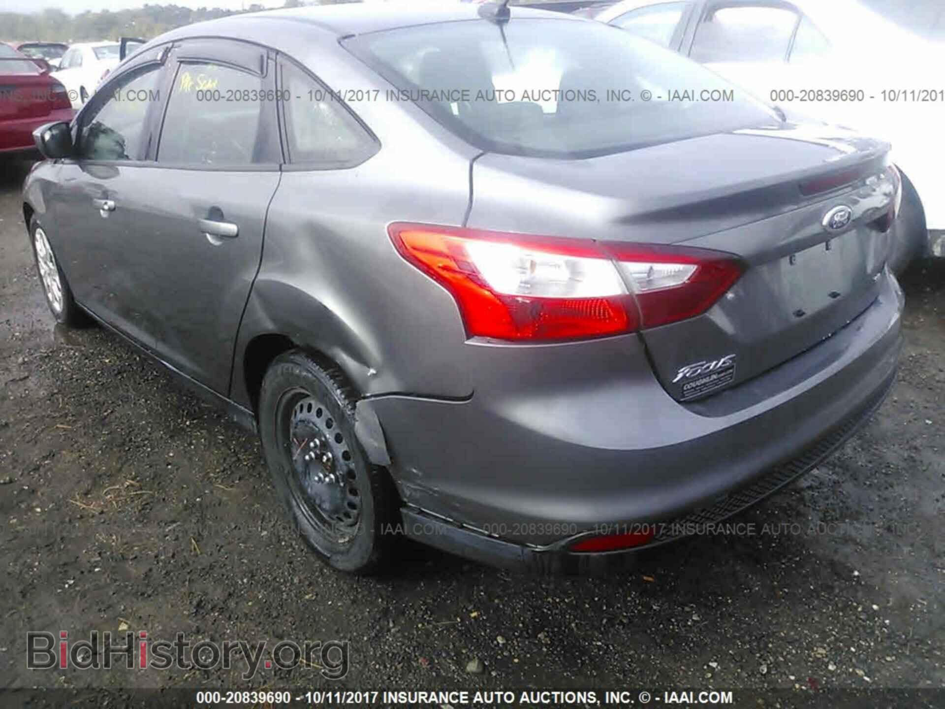 2012 Ford Focus - VIN: 1FAHP3F24CL217228 - Photo 6