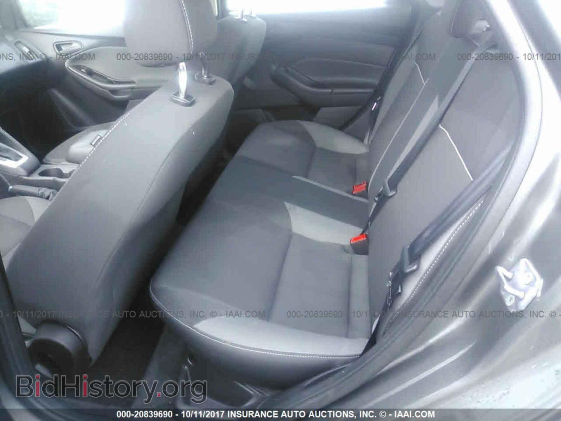 2012 Ford Focus - VIN: 1FAHP3F24CL217228 - Photo 8