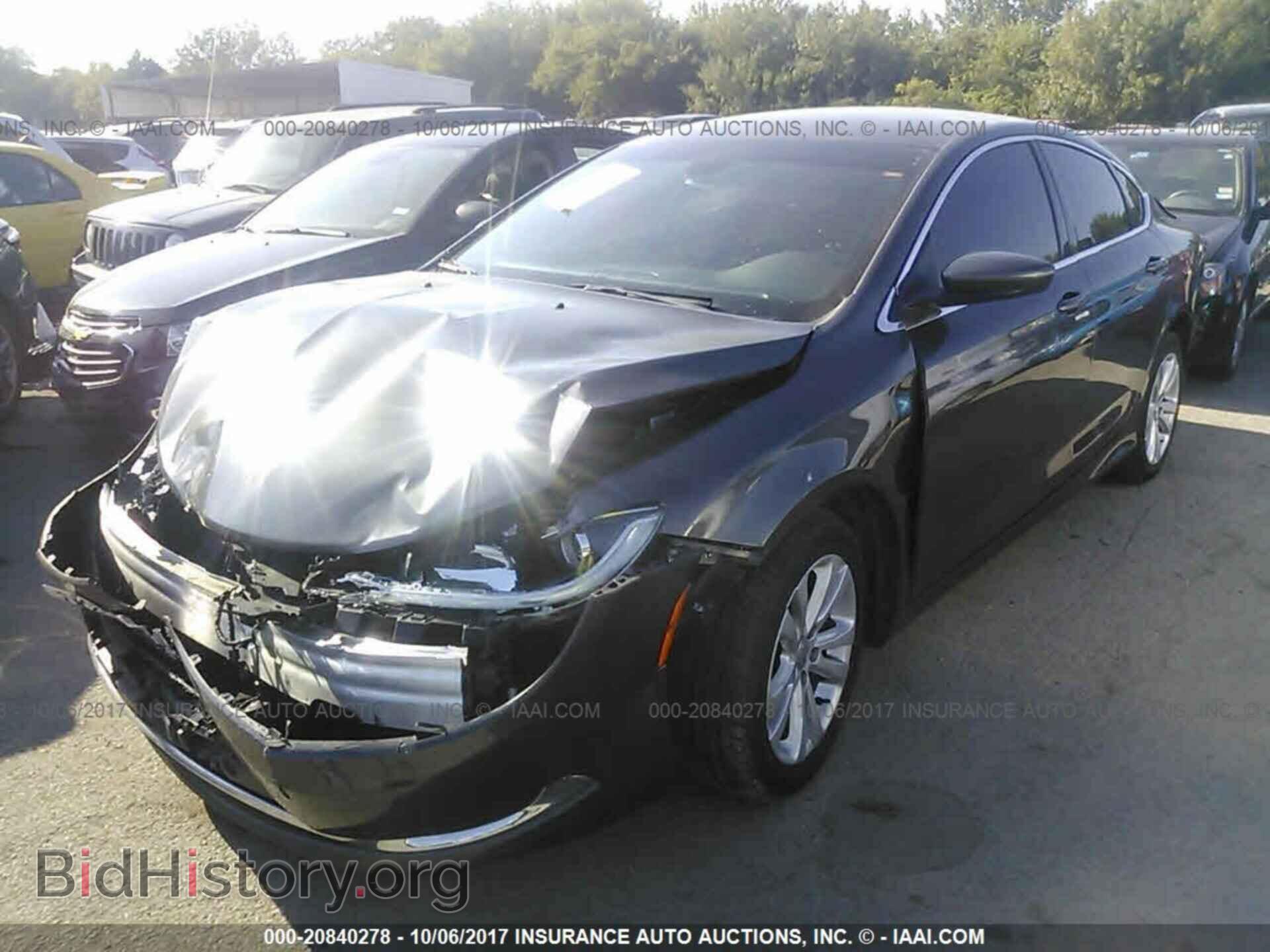 2015 Chrysler 200 - VIN: 1C3CCCAB8FN712715 - Photo 2