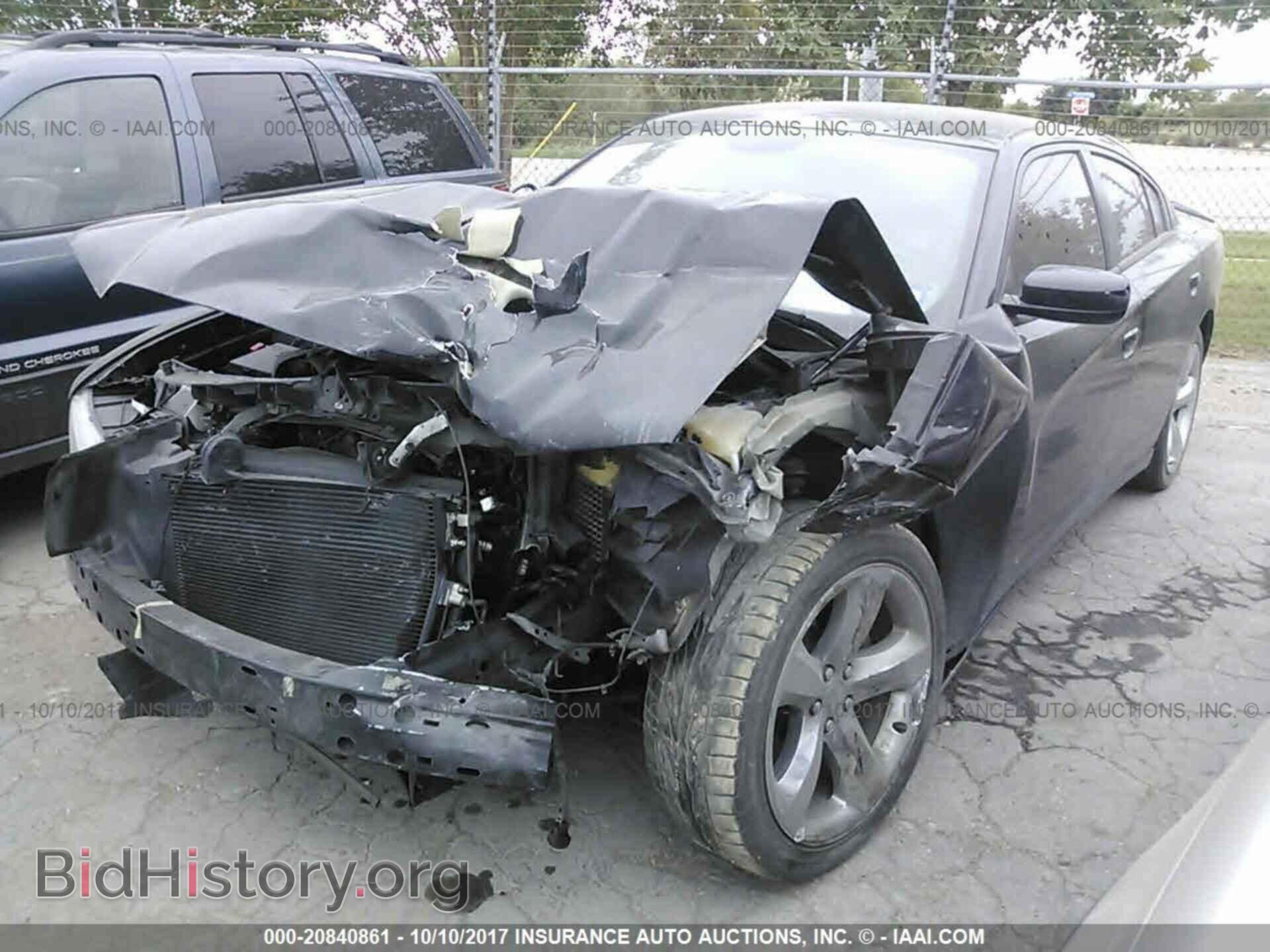 2013 Dodge Charger - VIN: 2C3CDXHG0DH655681 - Photo 2