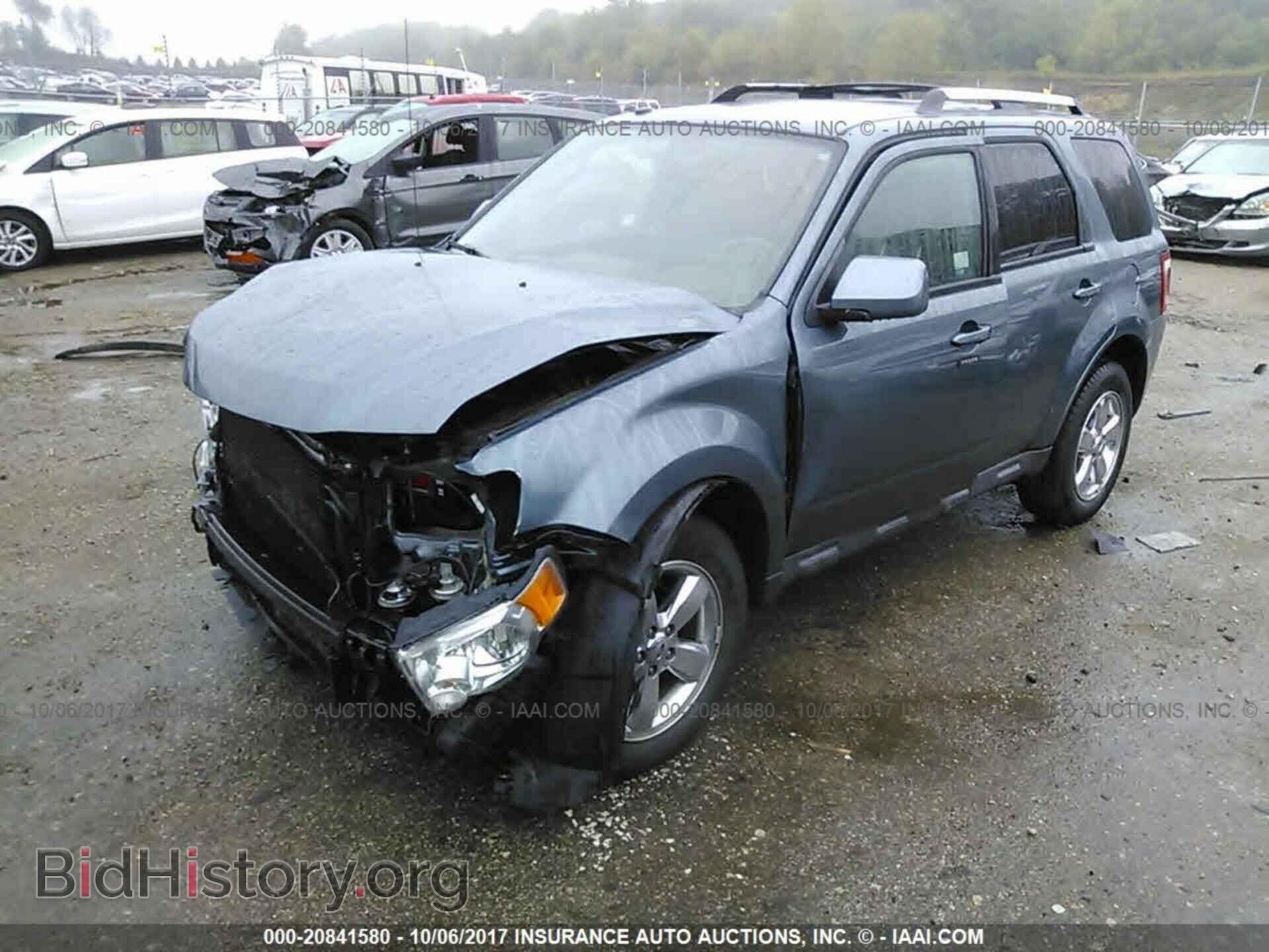 2012 Ford Escape - VIN: 1FMCU9E71CKC80219 - Photo 2