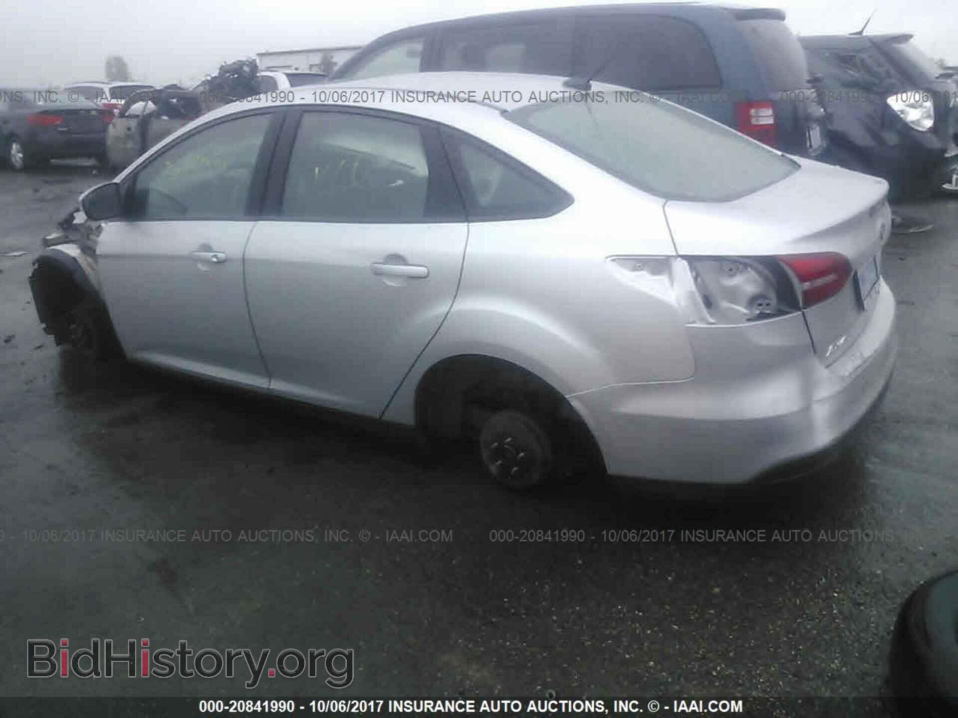 2015 Ford Focus - VIN: 1FADP3F20FL203376 - Photo 3