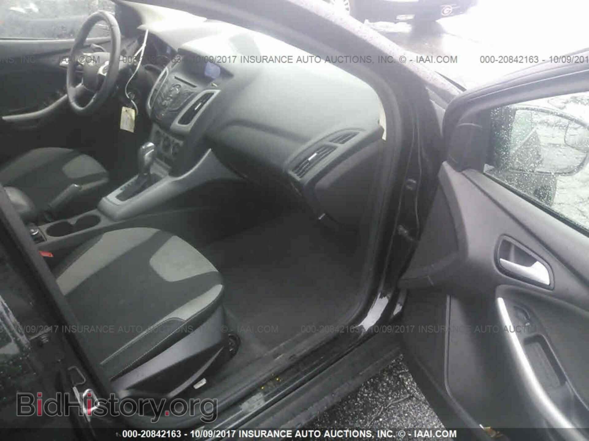 2012 Ford Focus - VIN: 1FAHP3K28CL125786 - Photo 5