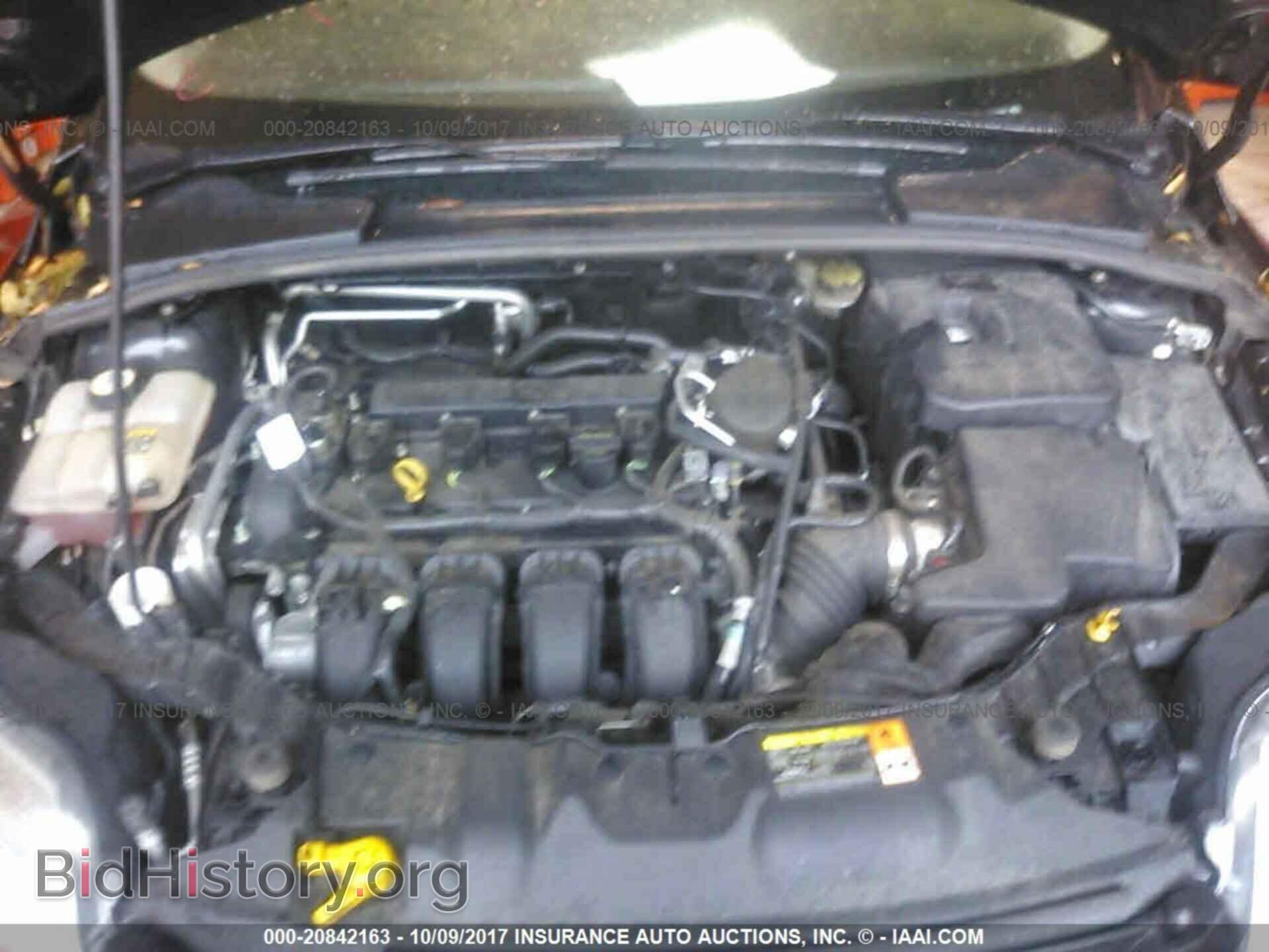 2012 Ford Focus - VIN: 1FAHP3K28CL125786 - Photo 10