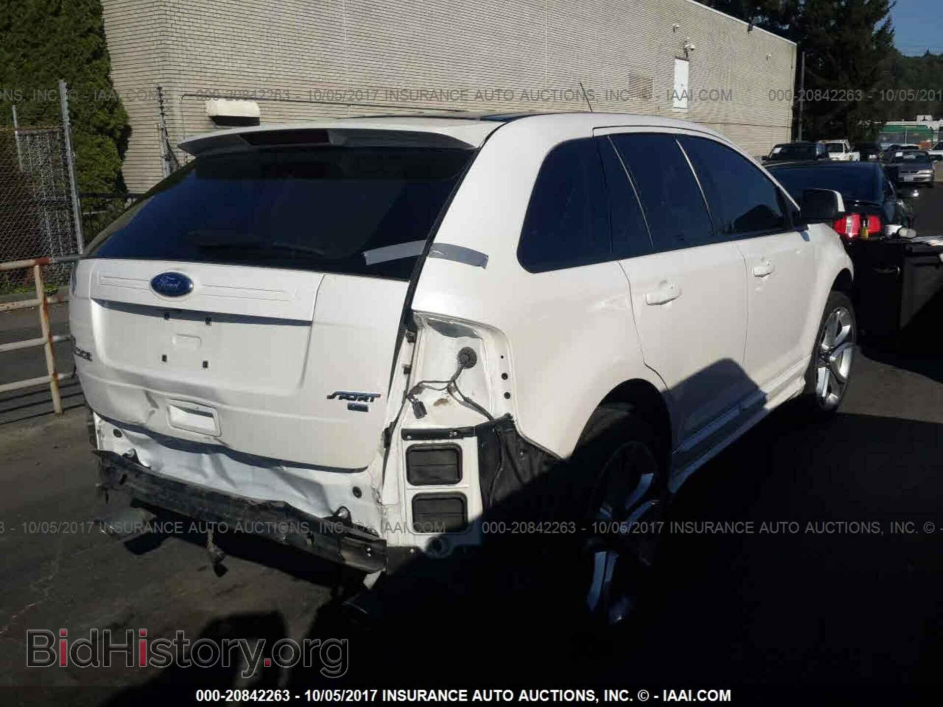 2011 Ford Edge - VIN: 2FMDK4AK2BBA43349 - Photo 4