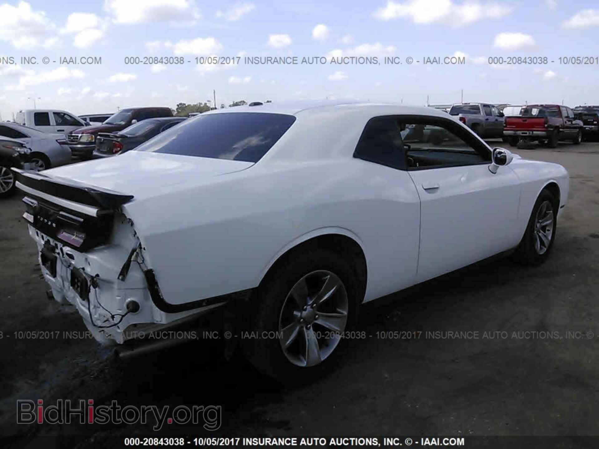 2016 Dodge Challenger - VIN: 2C3CDZAG0GH125348 - Photo 4